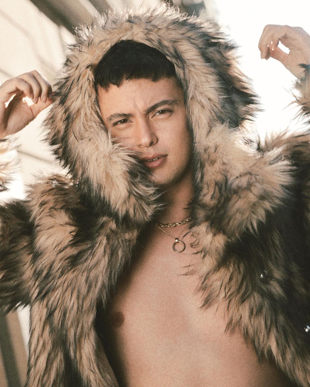James Reid releases new song "Jacuzzi"