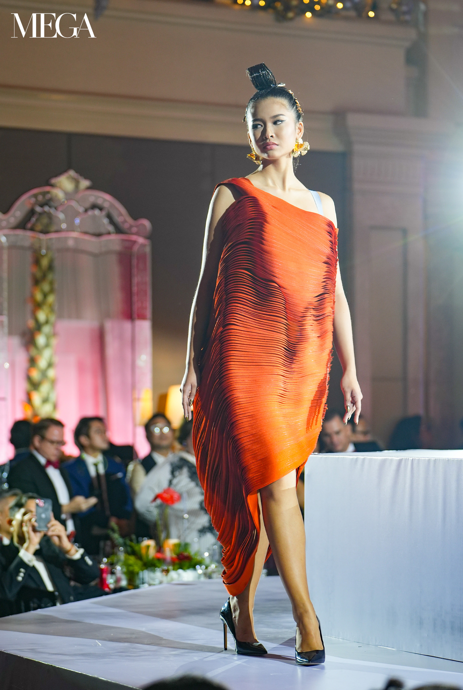 Ivar Aseron's Collection for the Red Charity Gala