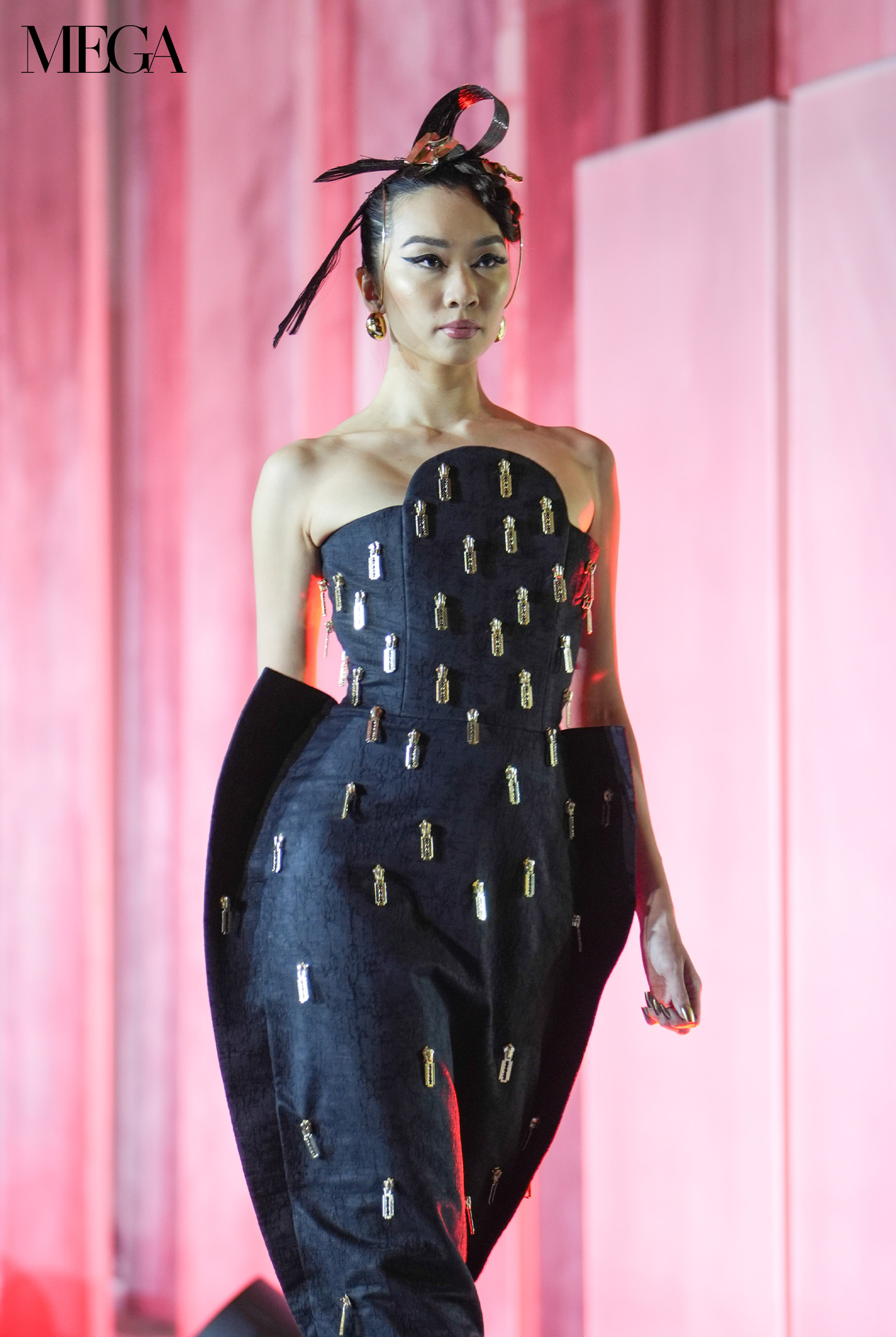 Ivar Aseron's Collection for the Red Charity Gala