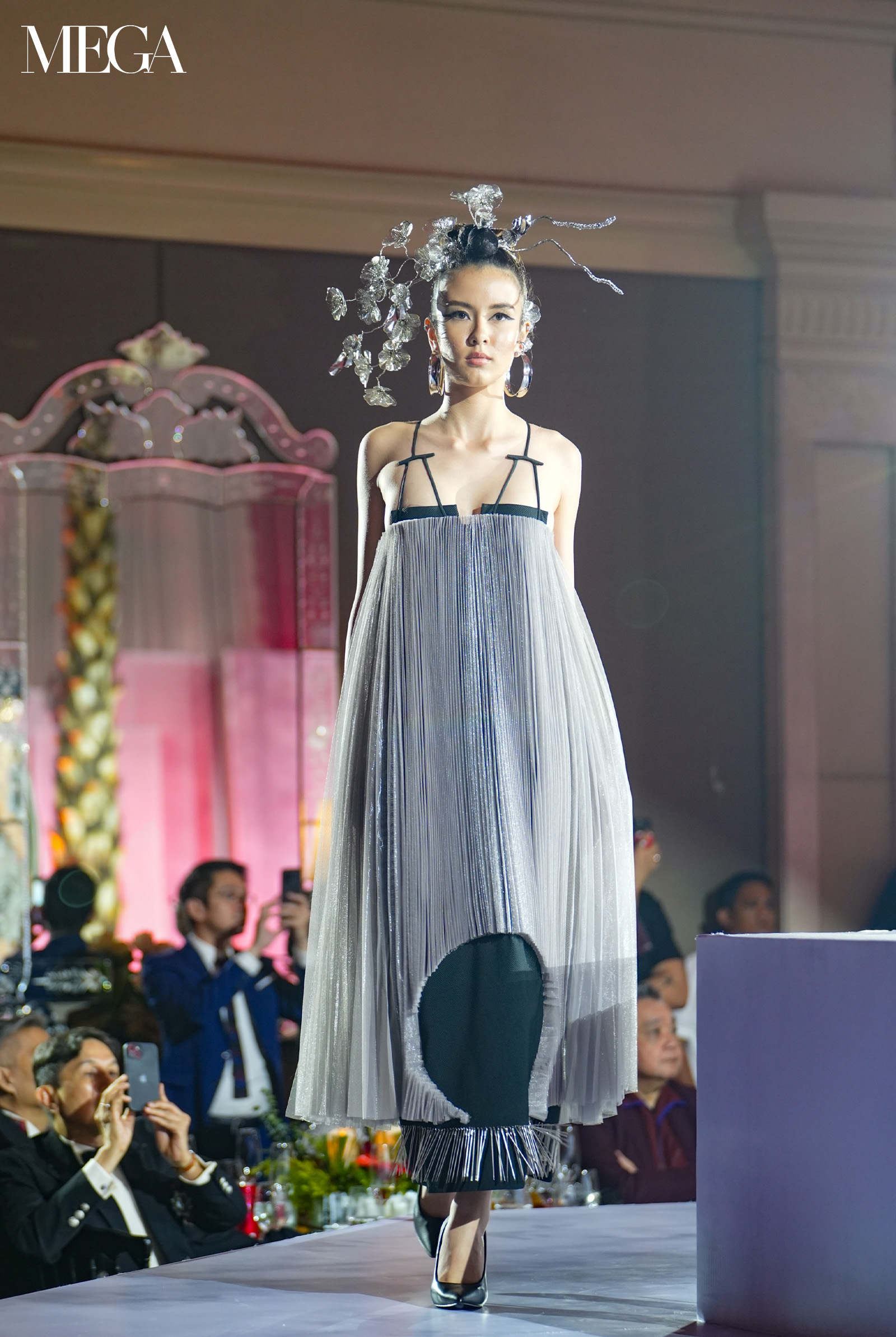 Ivar Aseron's Collection for the Red Charity Gala