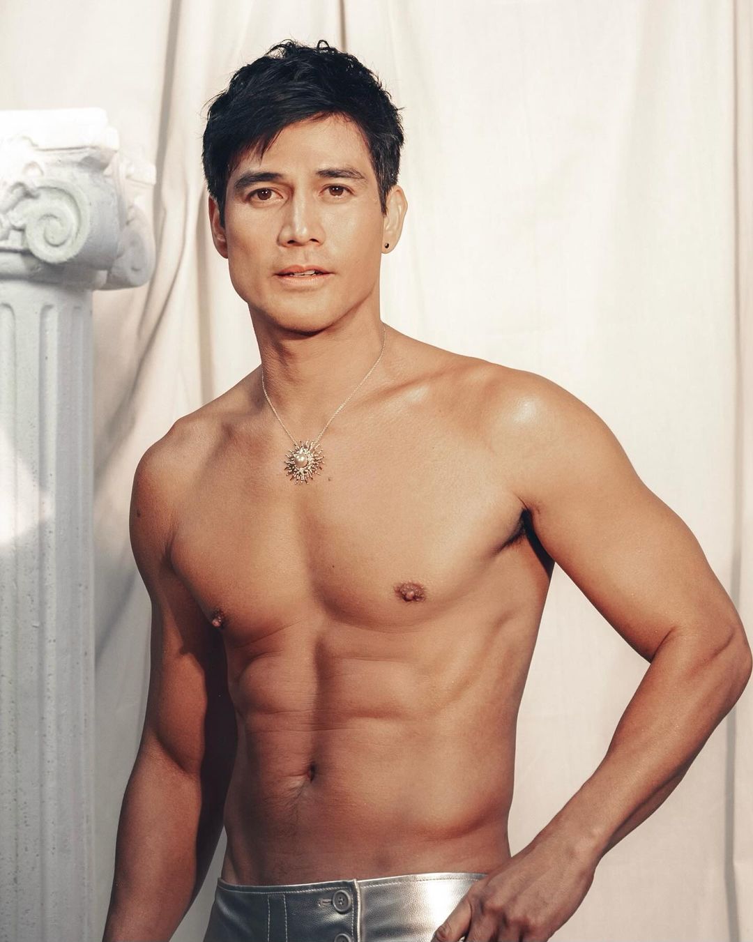 Piolo Pascual, The Opulence Ball, God or Goddess, Halloween costume MEGA