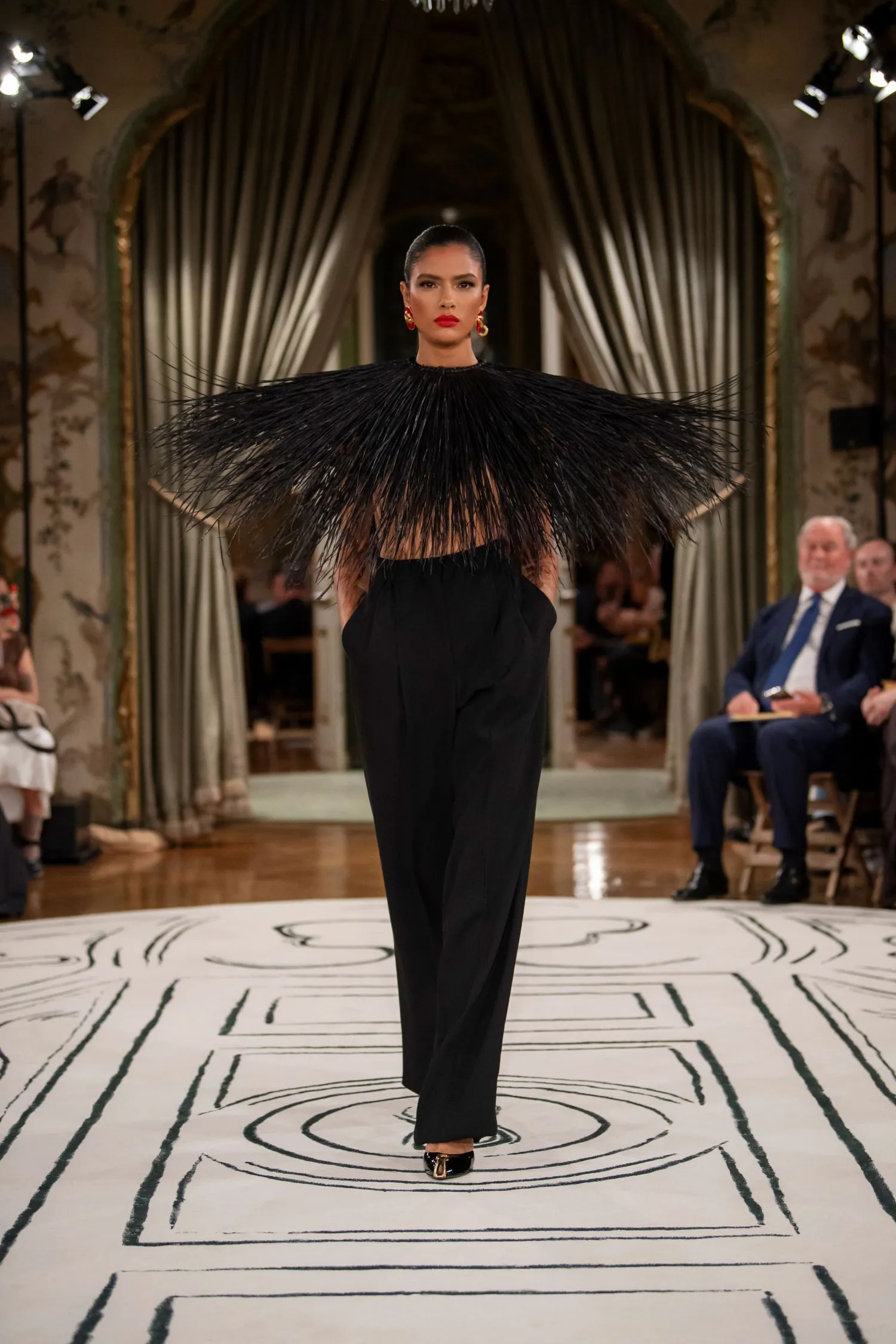paris fashion week ss24 schiaparelli