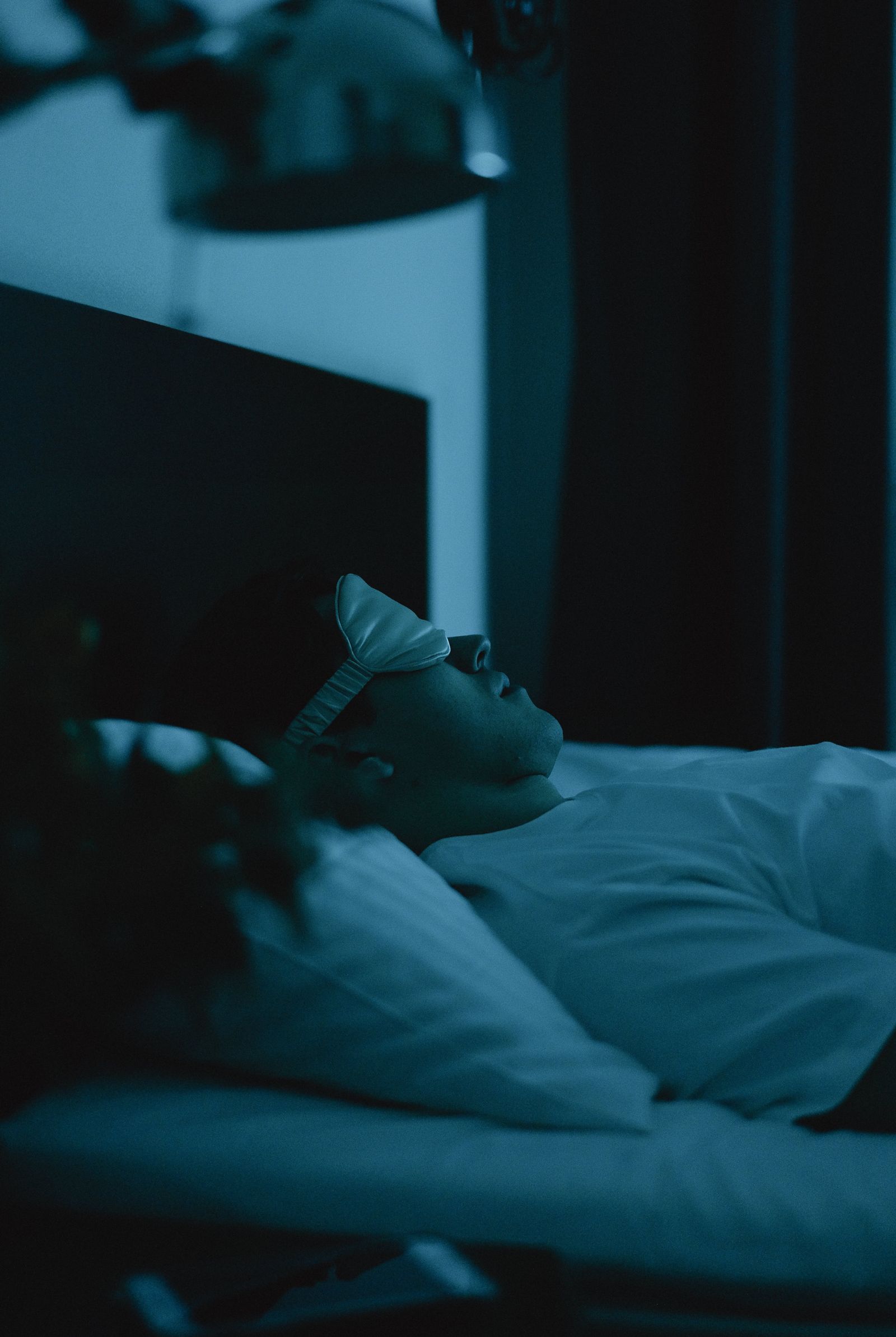 How you can avoid snoring when you sleep