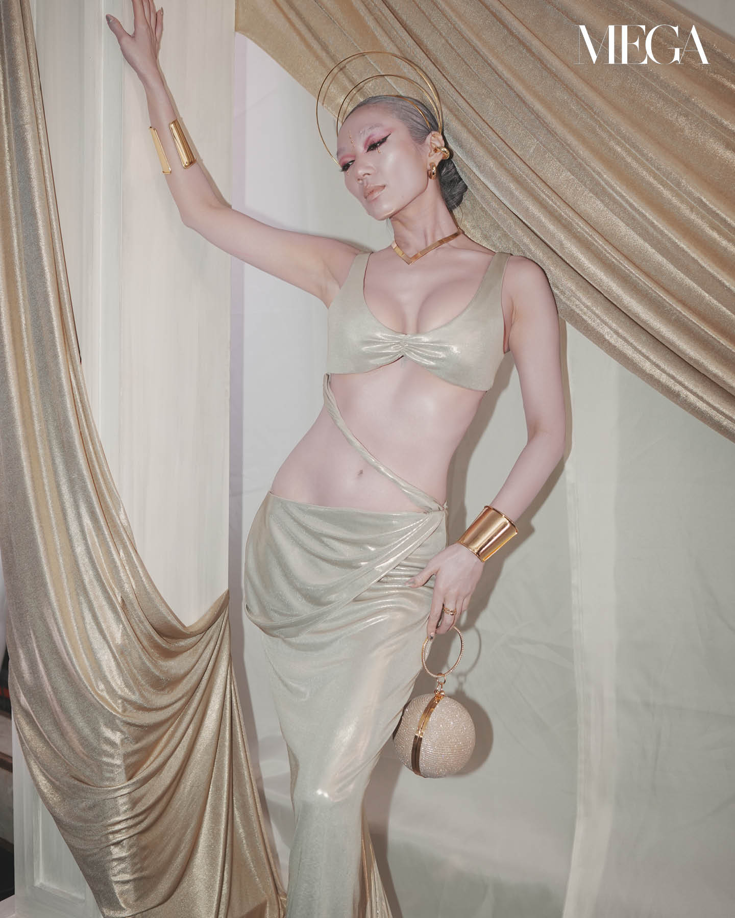 2023 headpiece Jessica Yang MEGA