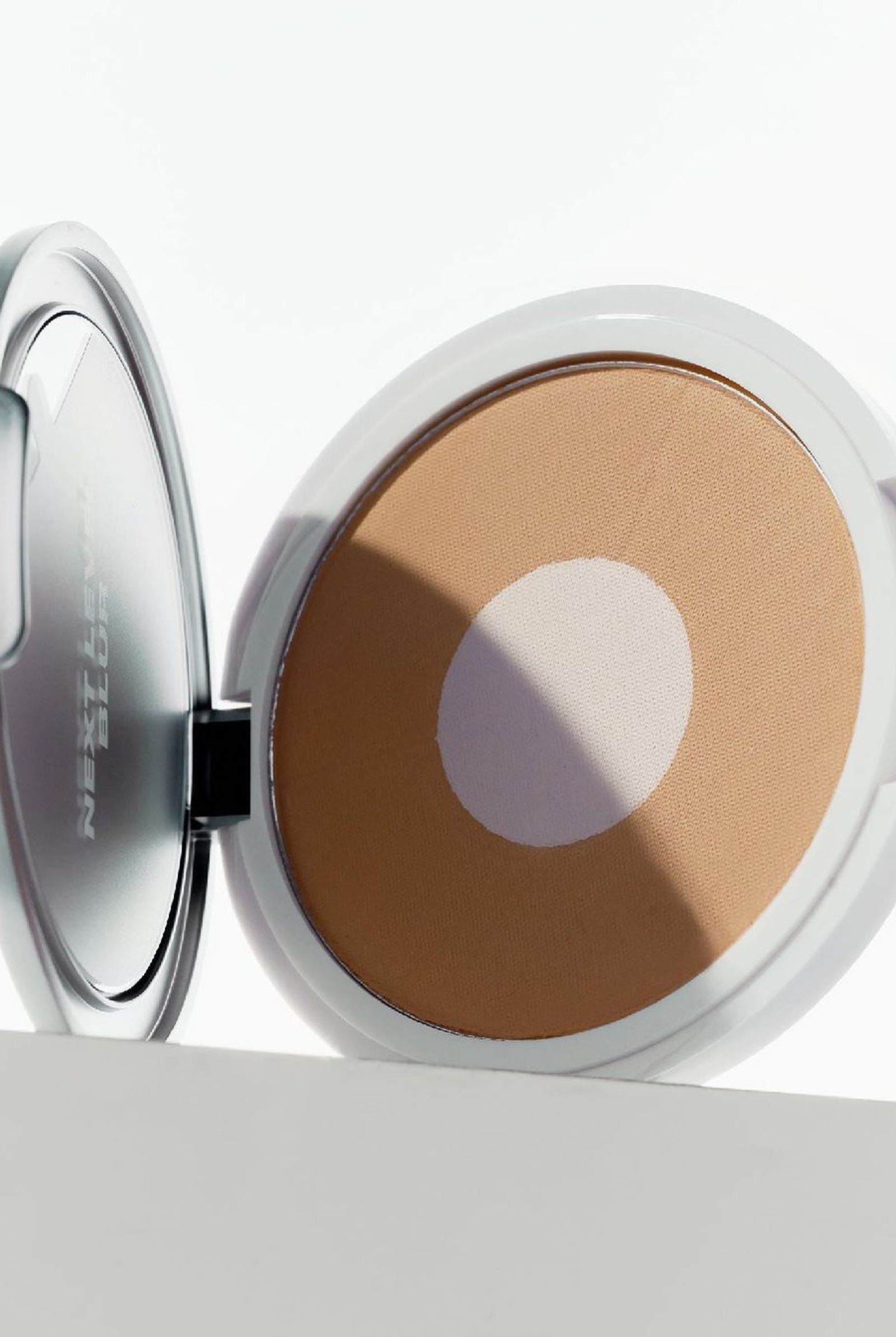 ISSY True Flex Perfecting Powder 
