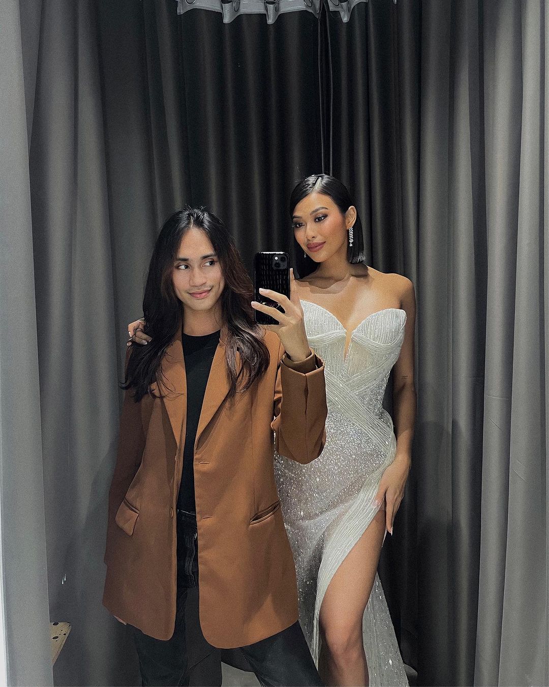 Michelle Dee and Ian Mendajar walk coach pasarela for Miss Universe Philippines