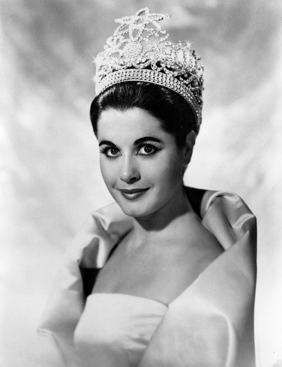 MISS UNIVERSE CROWN MEGA