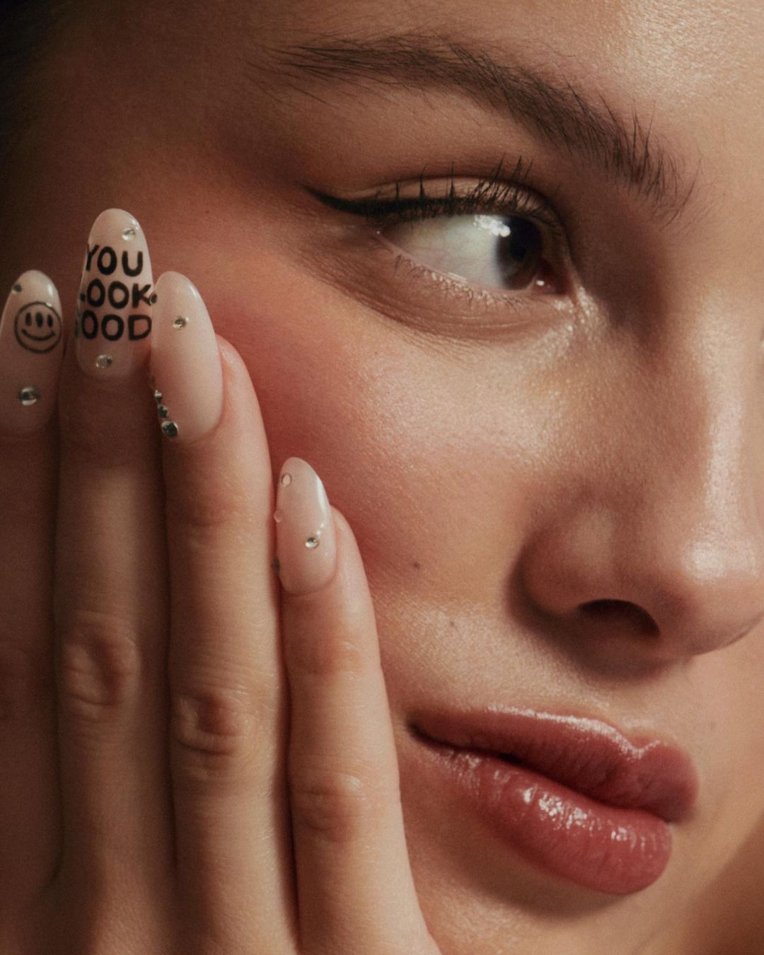 Holiday Manicure Trends 2023