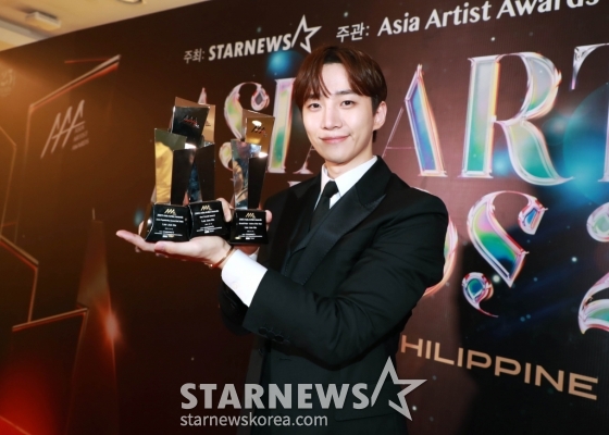Lee Jun Ho Asian Artist Awards