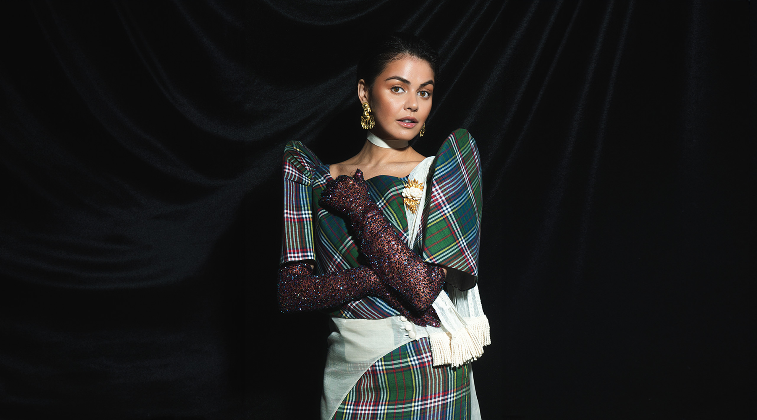 Joey Samson’s Terno Collection is a Tribute to Jose Rizal JANINE GUITERREZ