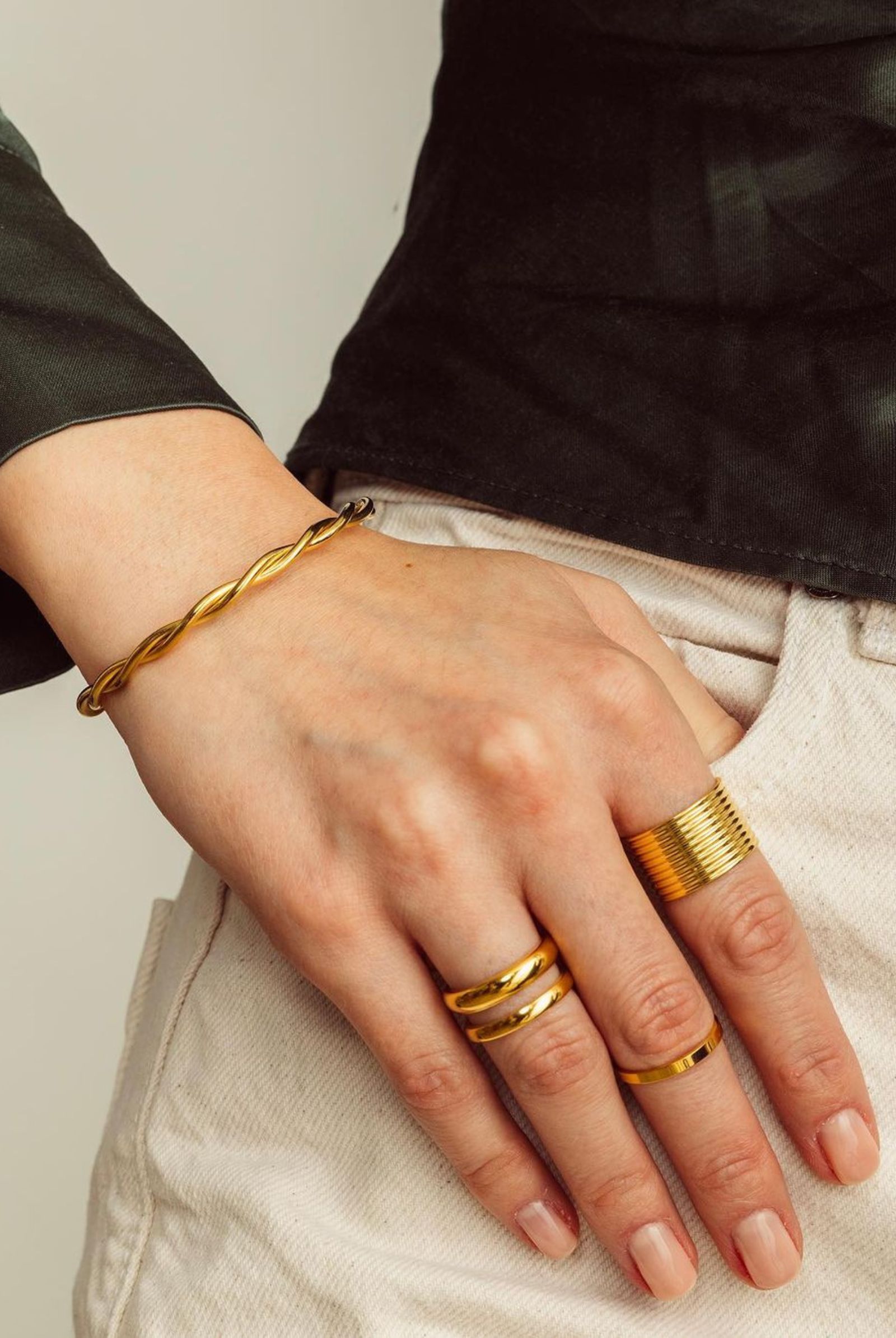 Minimalist Jewelry Gift 
Amarala 