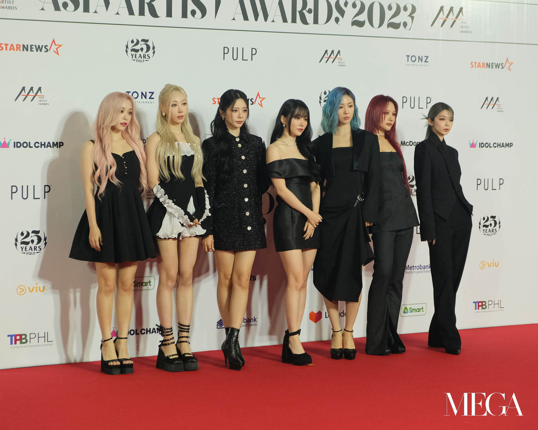 MEGA’s Best Dressed List: 2023 Asian Artist Awards DREAMCATCHER