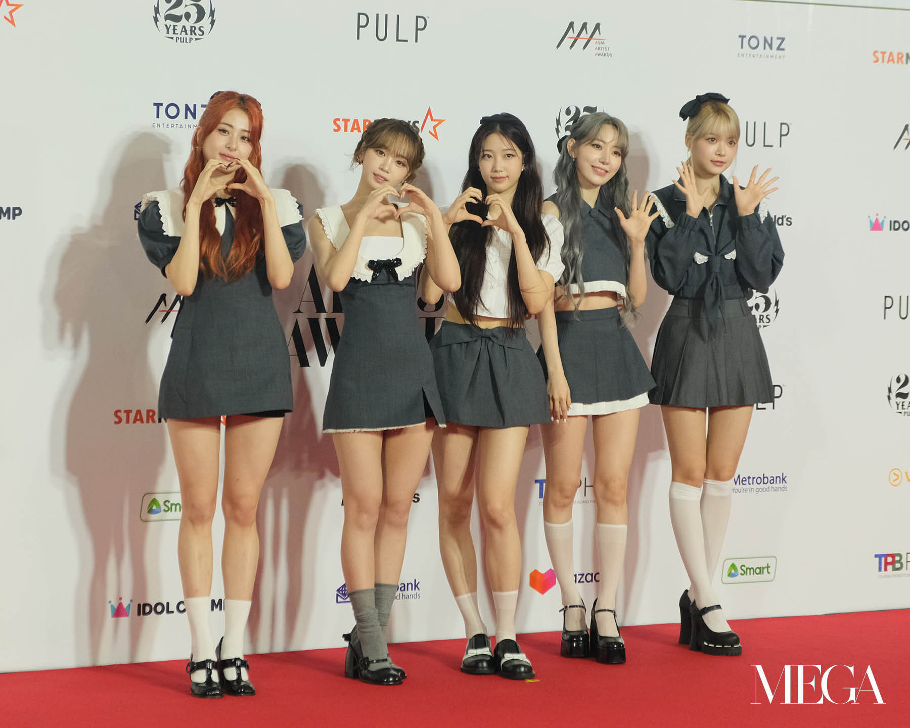 MEGA’s Best Dressed List: 2023 Asian Artist Awards LE SSERAFIRM