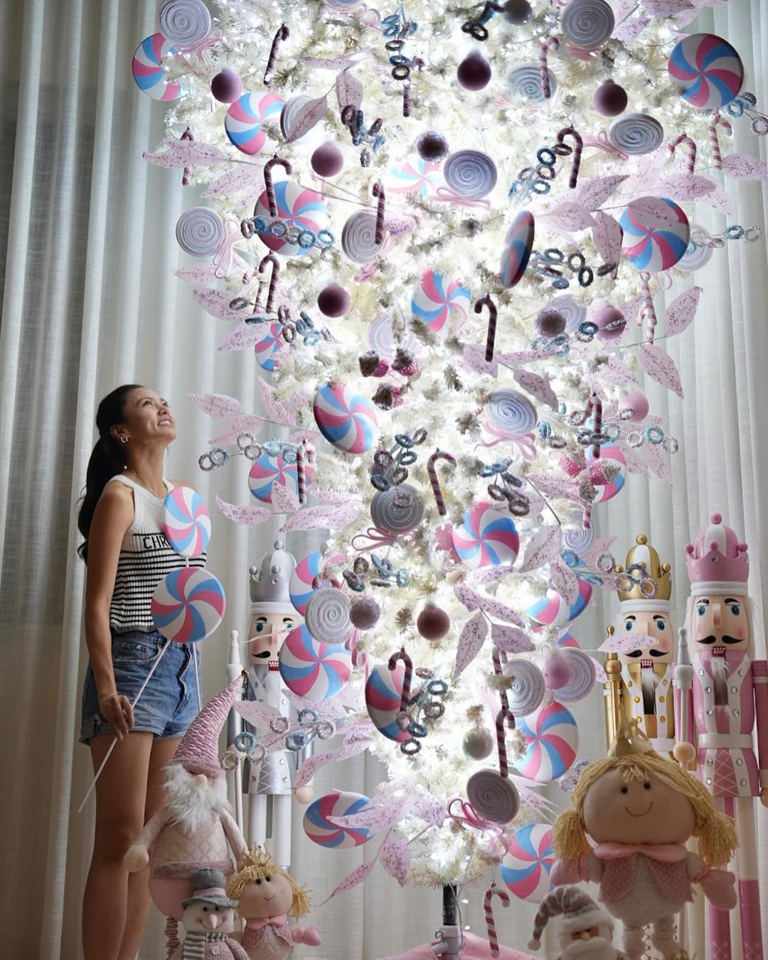 Kim Chiu christmas tree upside down inverted 2023