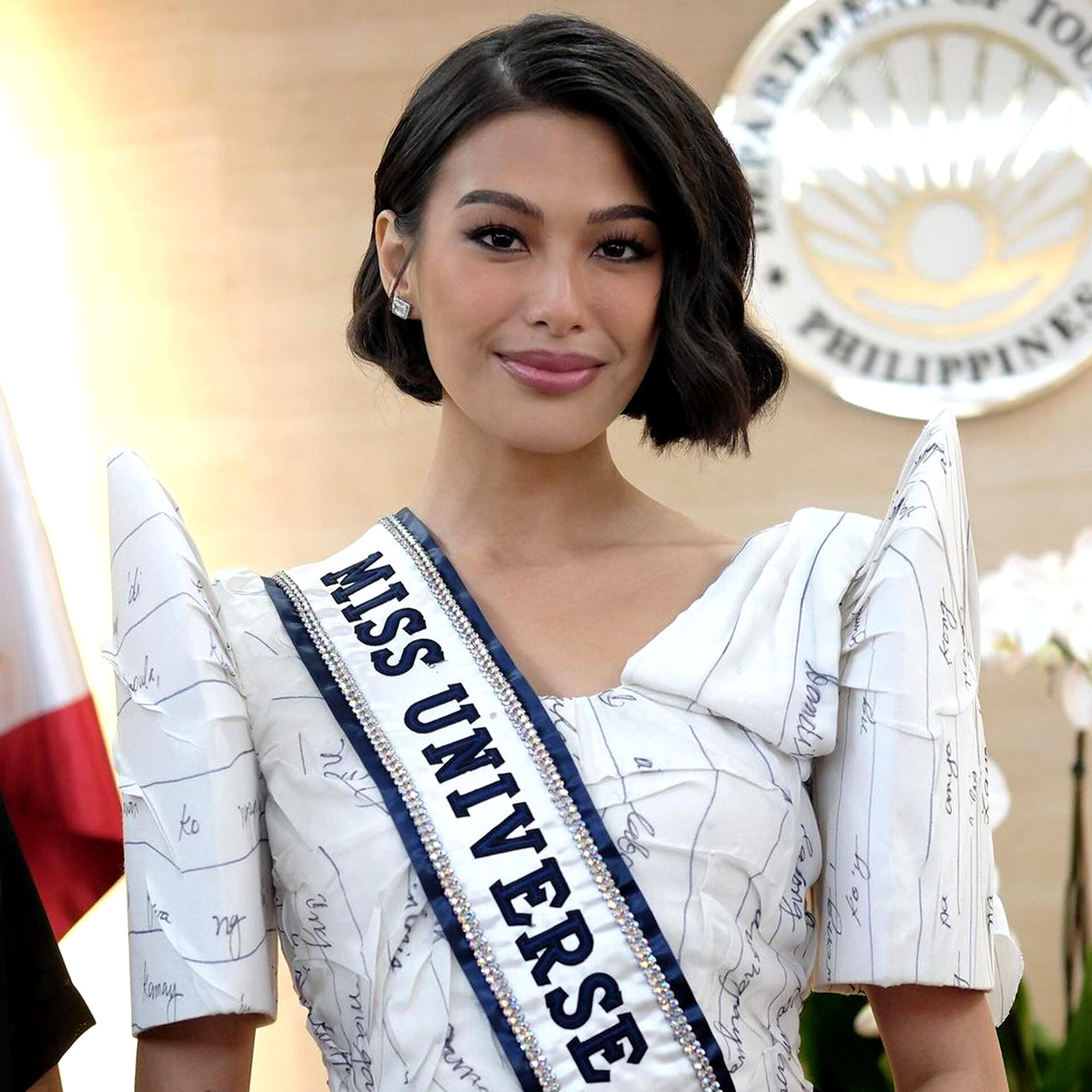 Michelle Dee balintawak department of tourism ambassador outfit