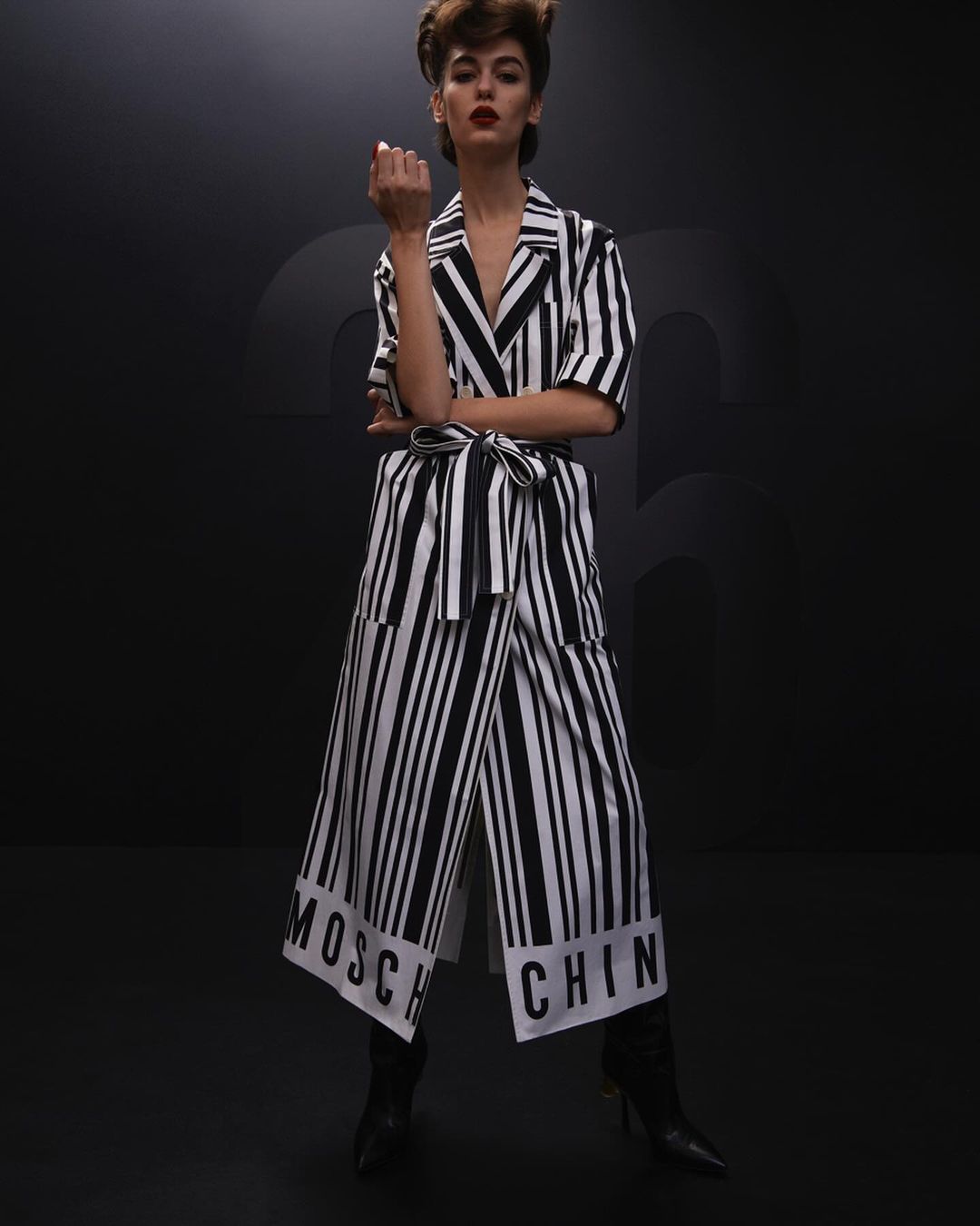 Pre-Fall 2024 Runway Collections That Can Be Worn In The Heat MOSCHINO