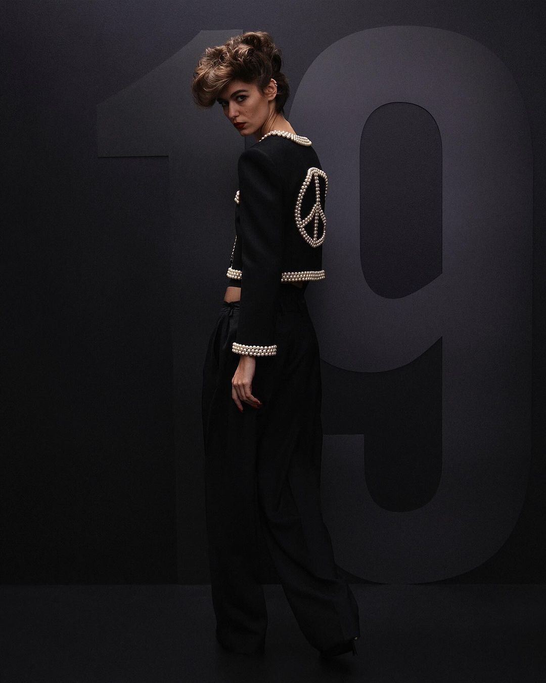 Pre-Fall 2024 Runway Collections That Can Be Worn In The Heat MOSCHINO