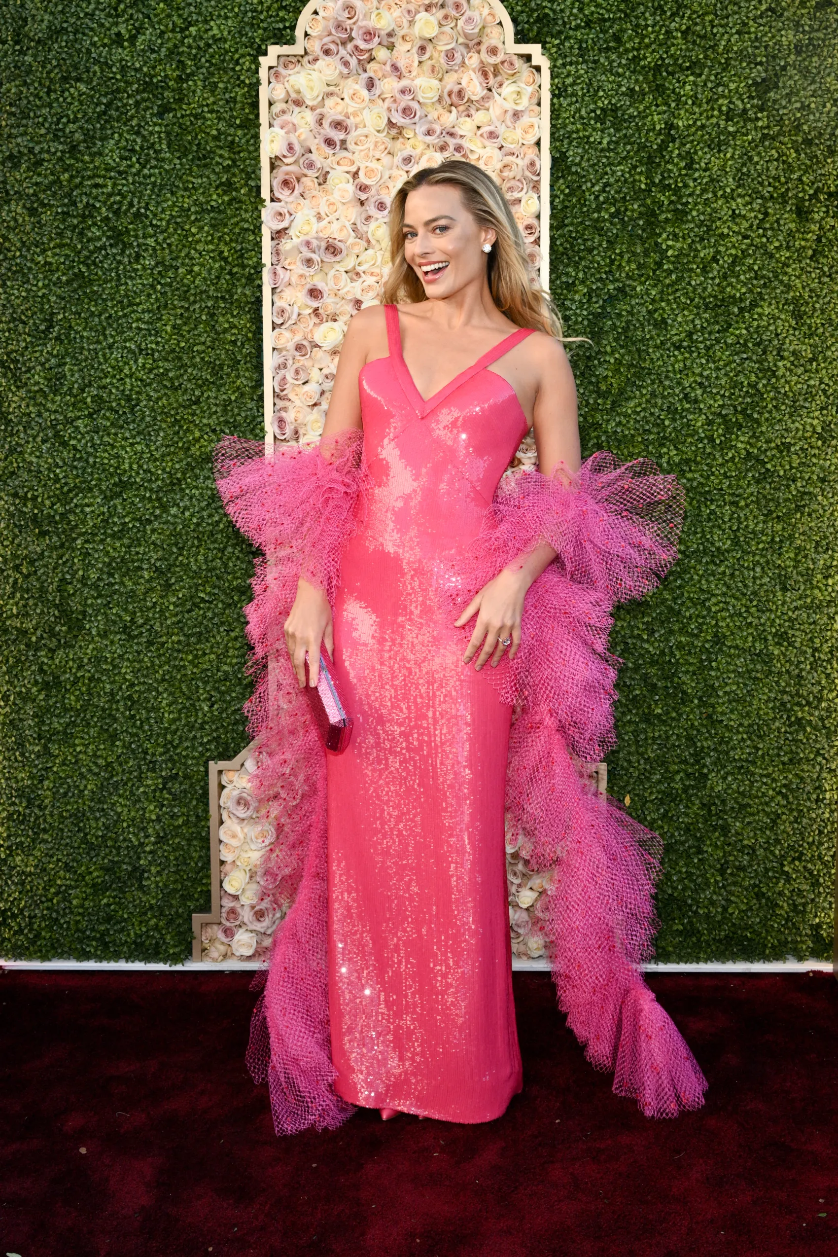 MEGA’s Best Dressed List For the 2024 Golden Globes MARGOT ROBBIE ARMANI PRIVE