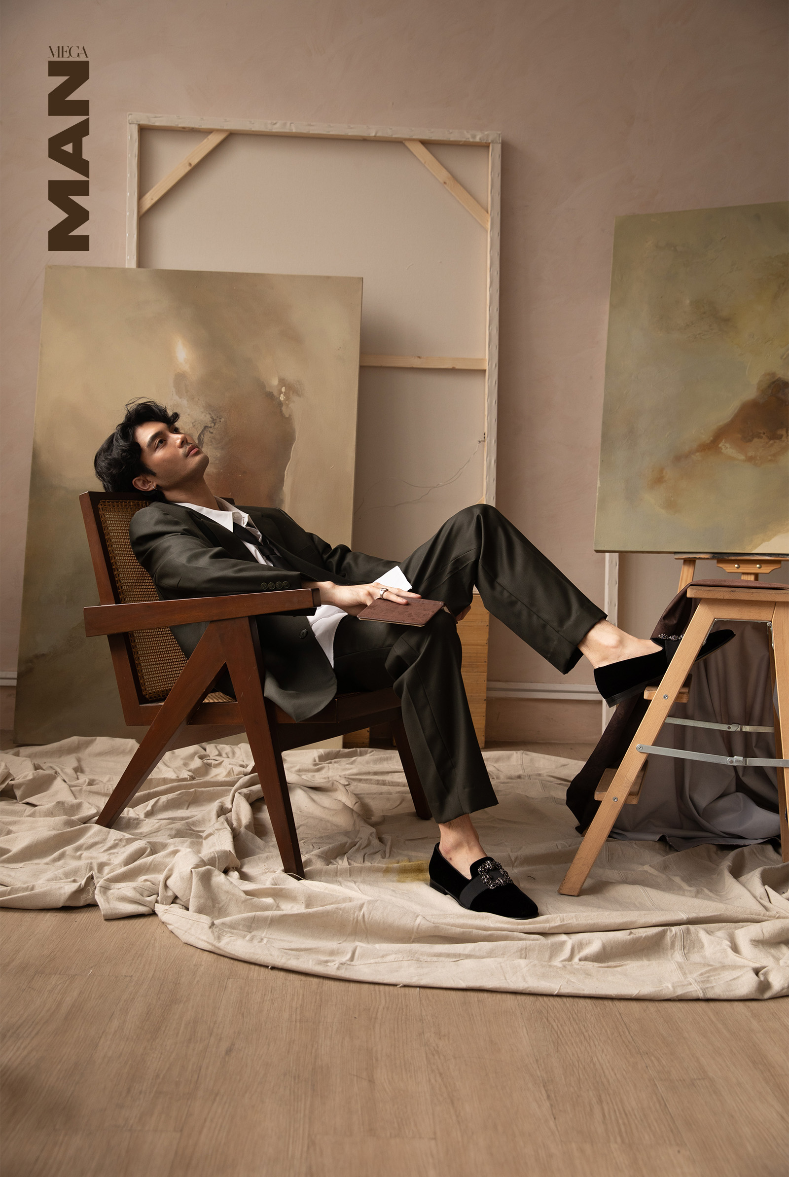 Before settling into painting, he dipped his toes into a variety of creative endeavors