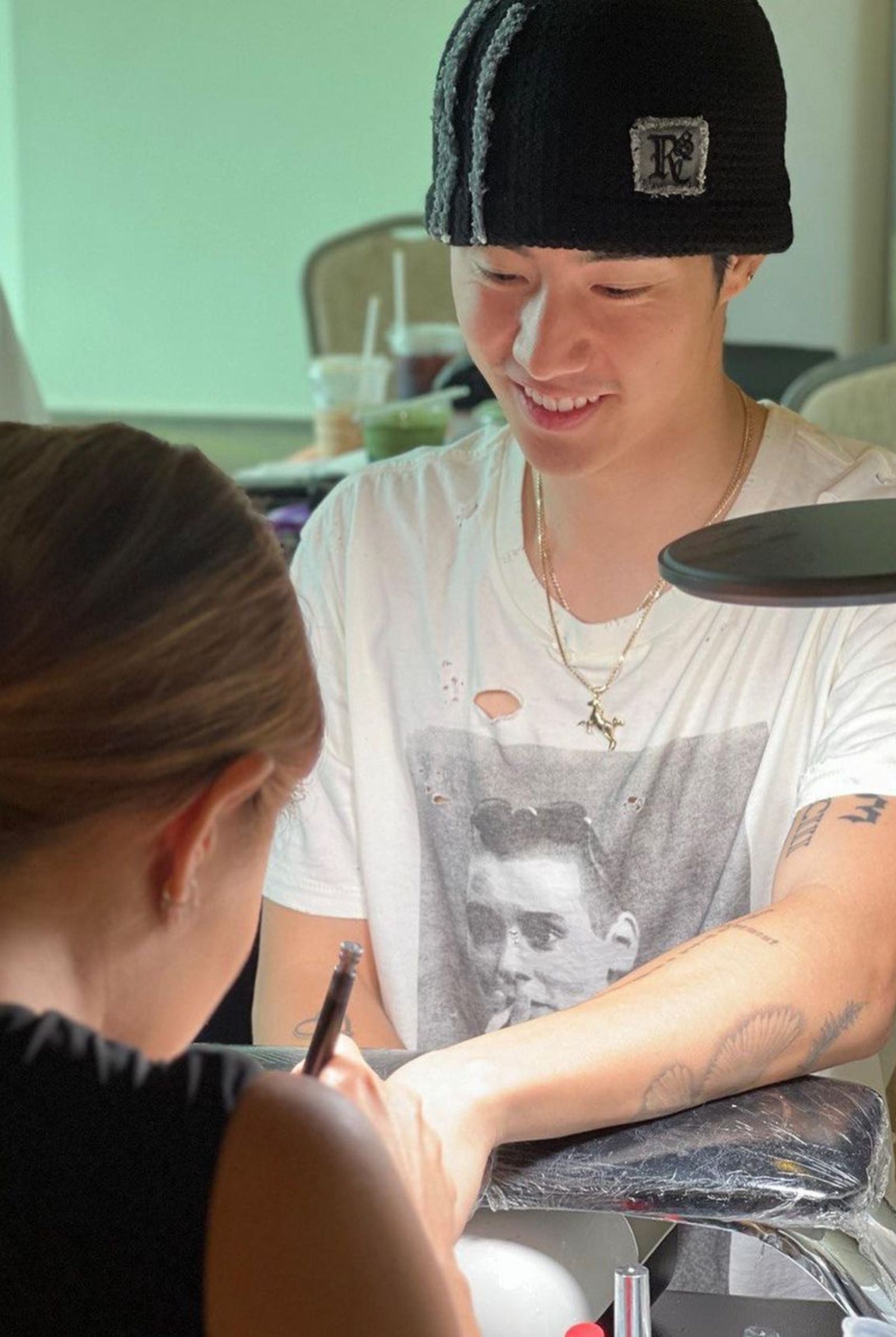 Elina Jung considers Mark Tuan to be the most popular celebrity she has worked with so far.