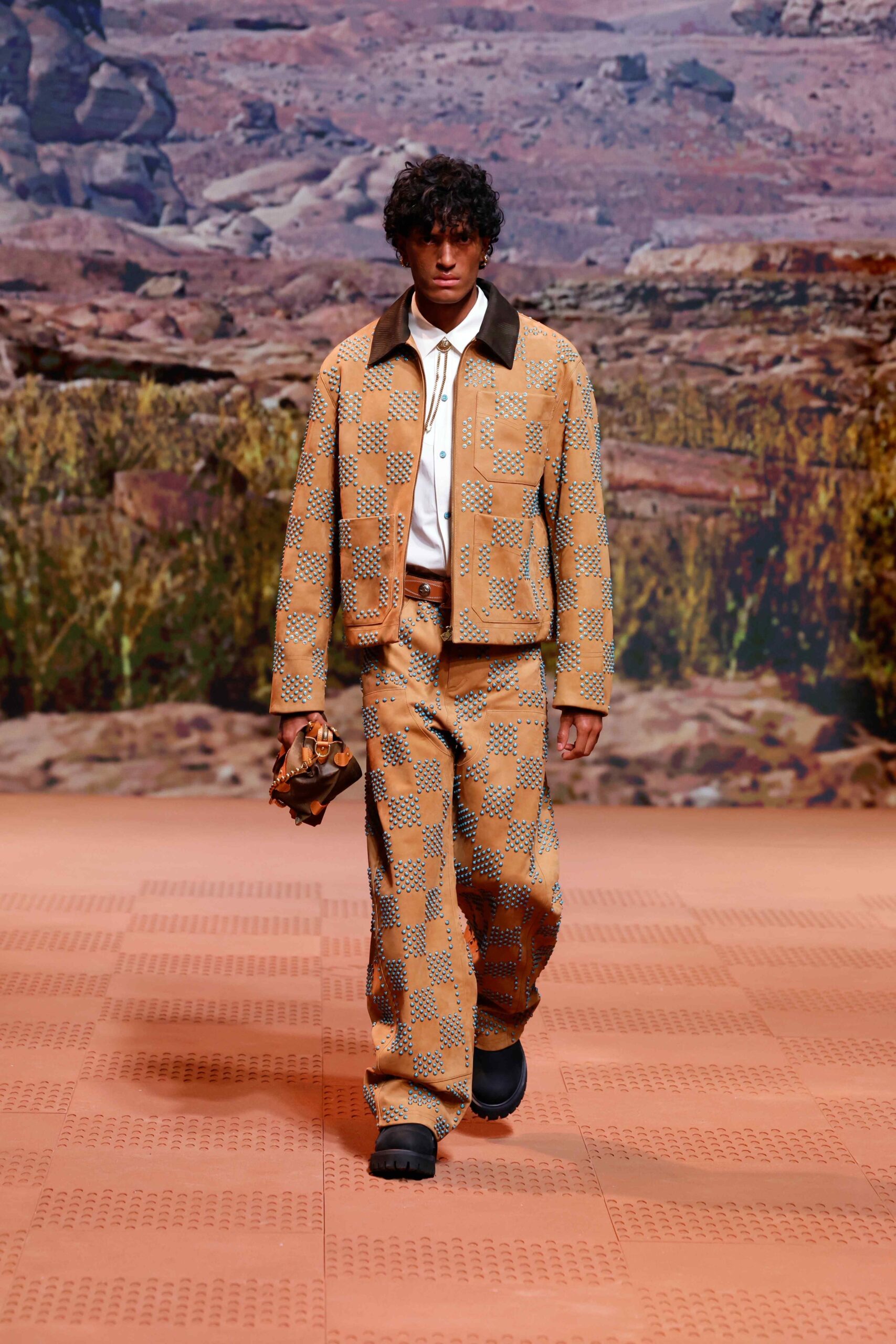 Louis Vuitton FW24 Menswear: The Sun Rises For Good People