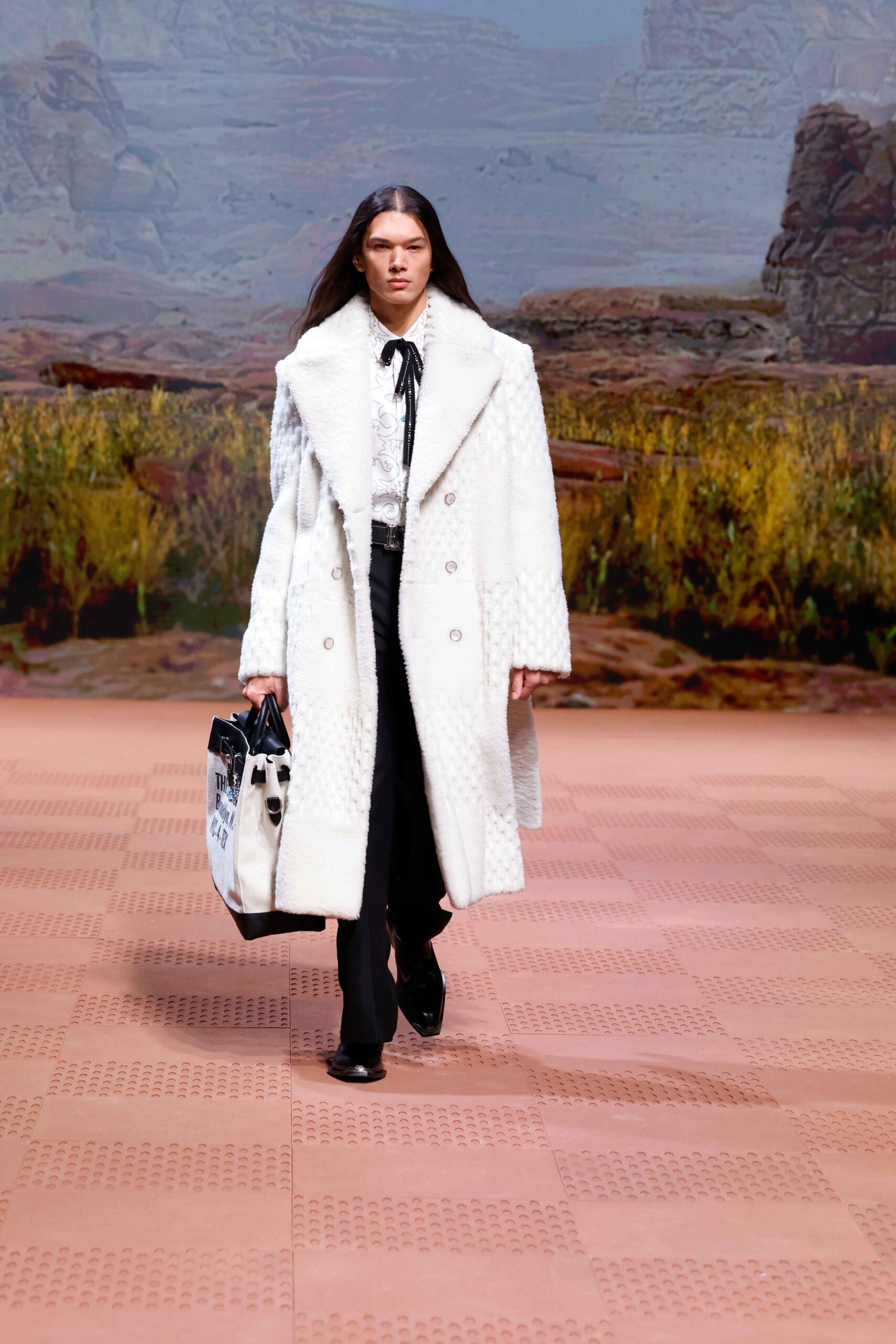 Louis Vuitton FW24 Menswear: The Sun Rises For Good People