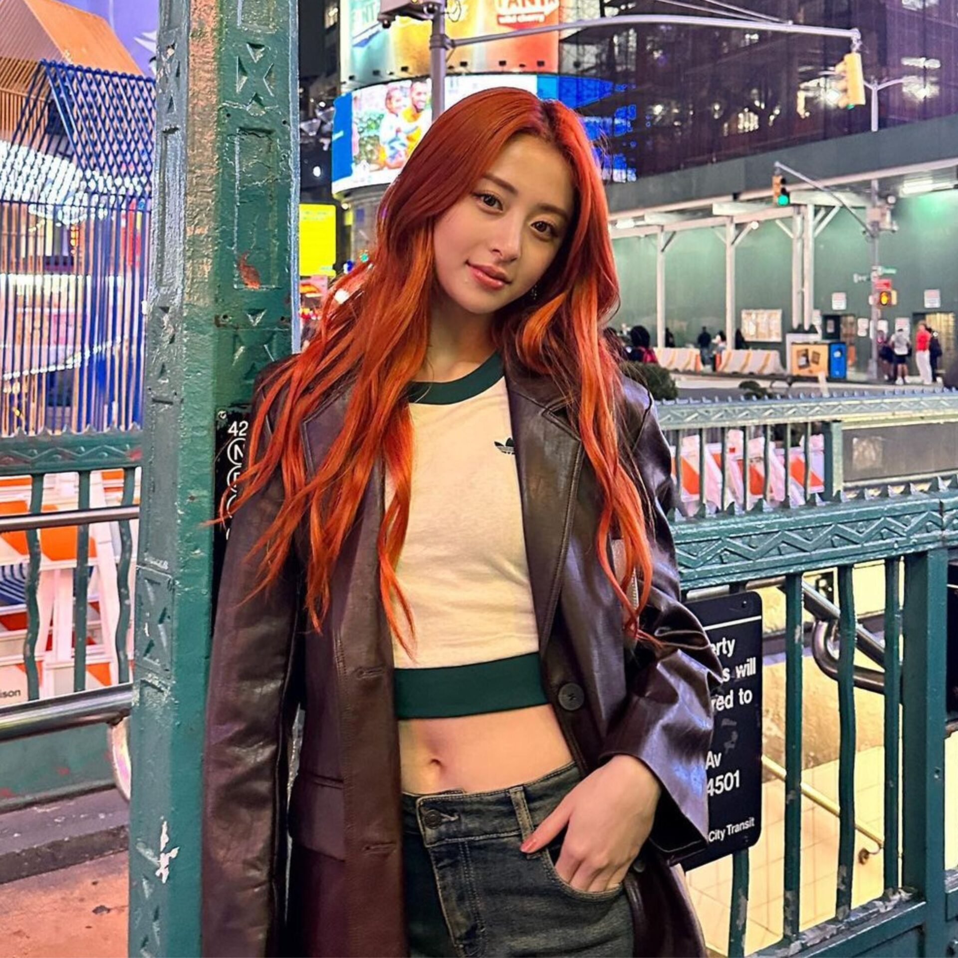 Cop LE SSERAFIM’s Huh Yunjin’s Casual Style