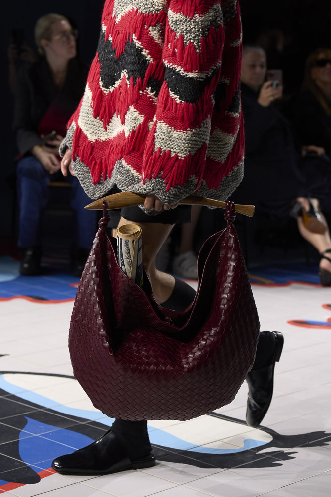 2024 Bag Trend: Bigger is Always Better BOTTEGA VENETA