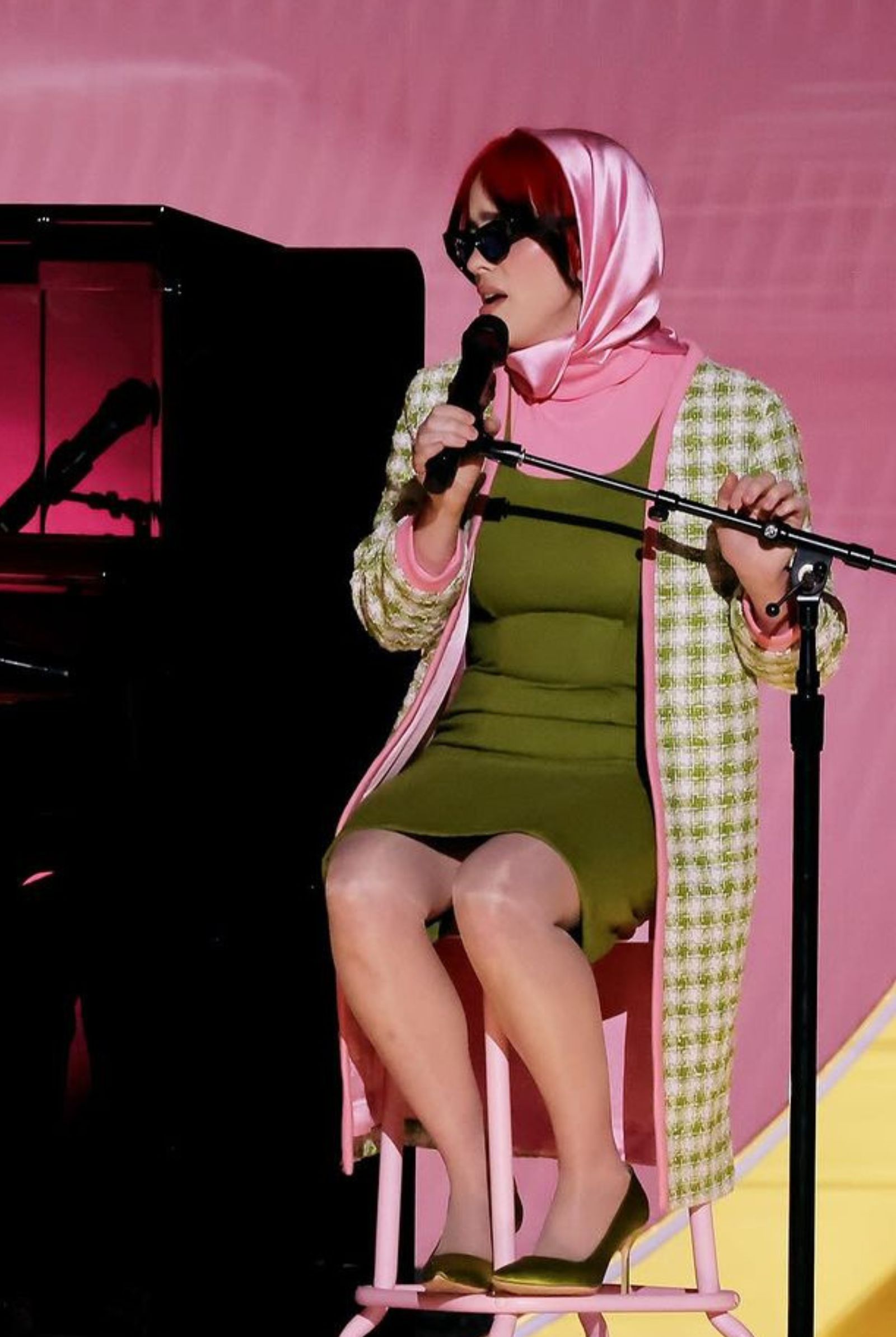 billie eilish grammys performance
