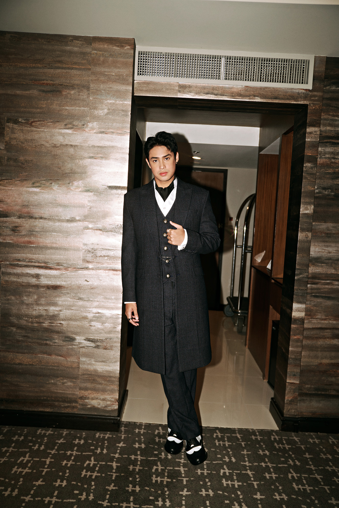Donny Pangilinan John Lozano formalwear Beauty and the Beast fairytale Star Magical Prom 2024 Vin Orias