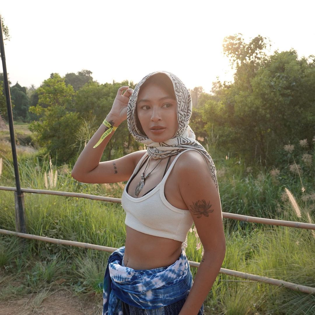 Keep Cool While Looking Hot for Summer Like Nadine Lustre
