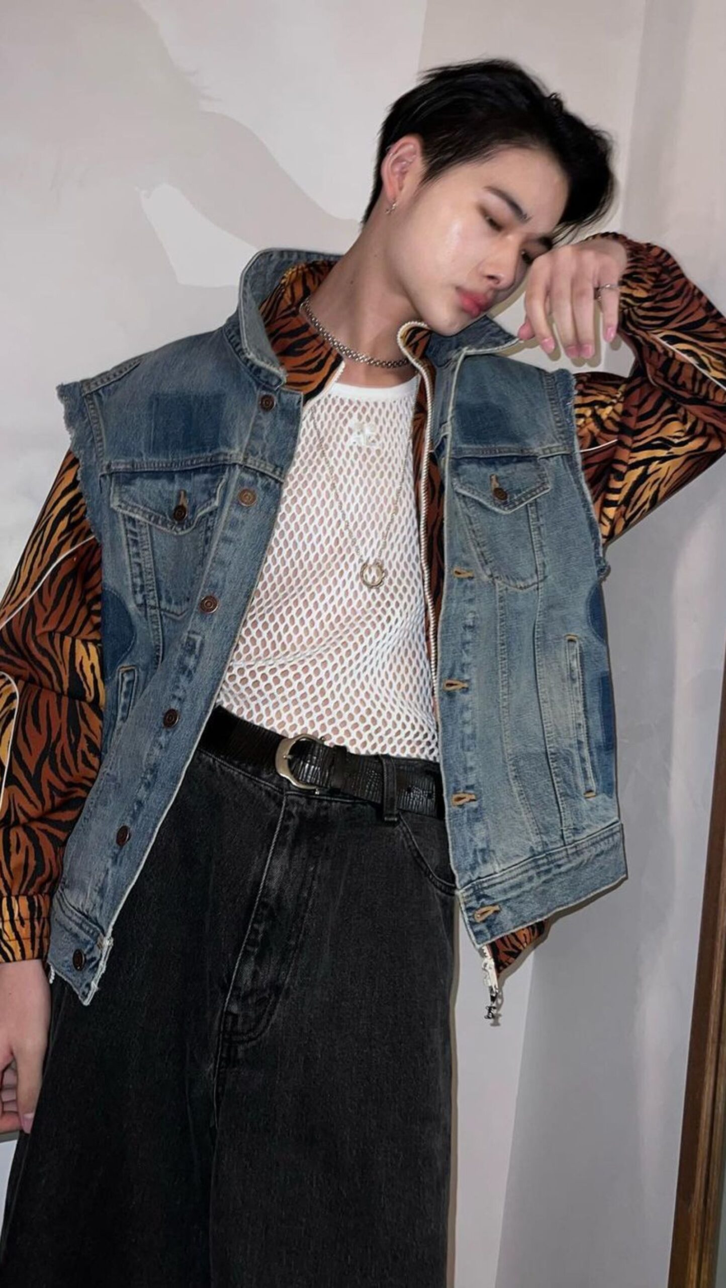 Jay layering animal print street enhypen