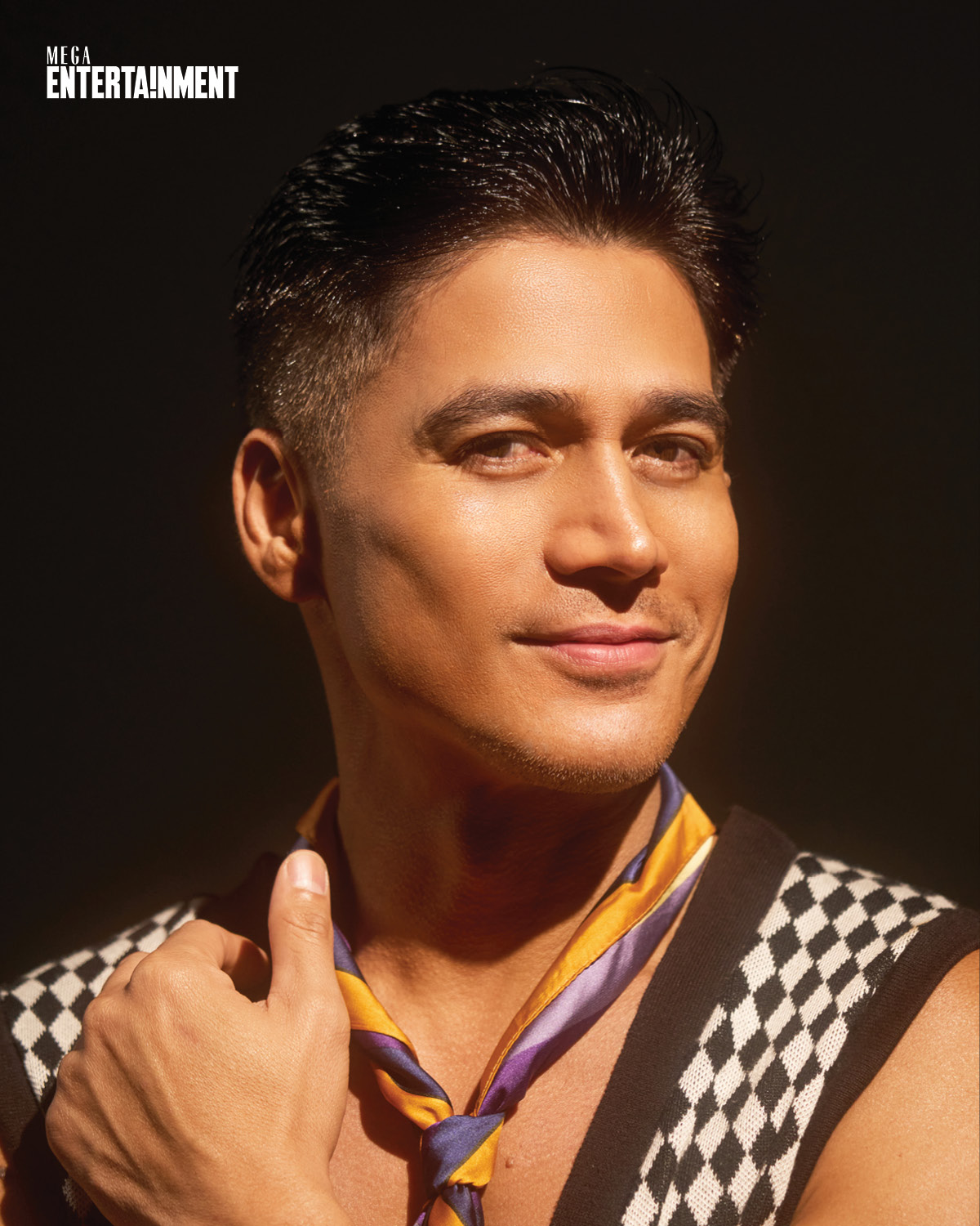 EXCLUSIVE: Piolo Pascual MEGA Entertainment Pamilya Sagrado actor characters teleserye