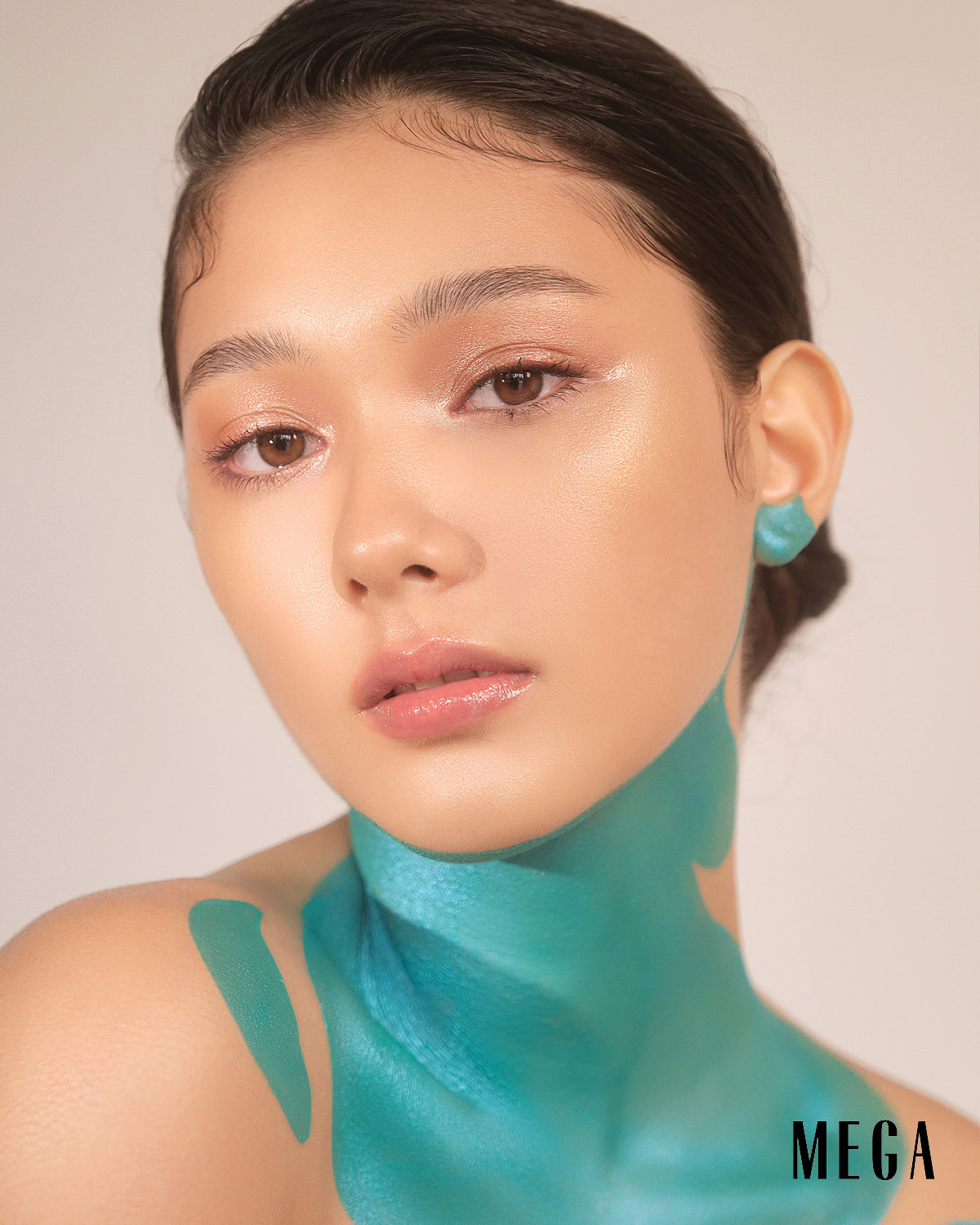 anthea-bueno-mega43