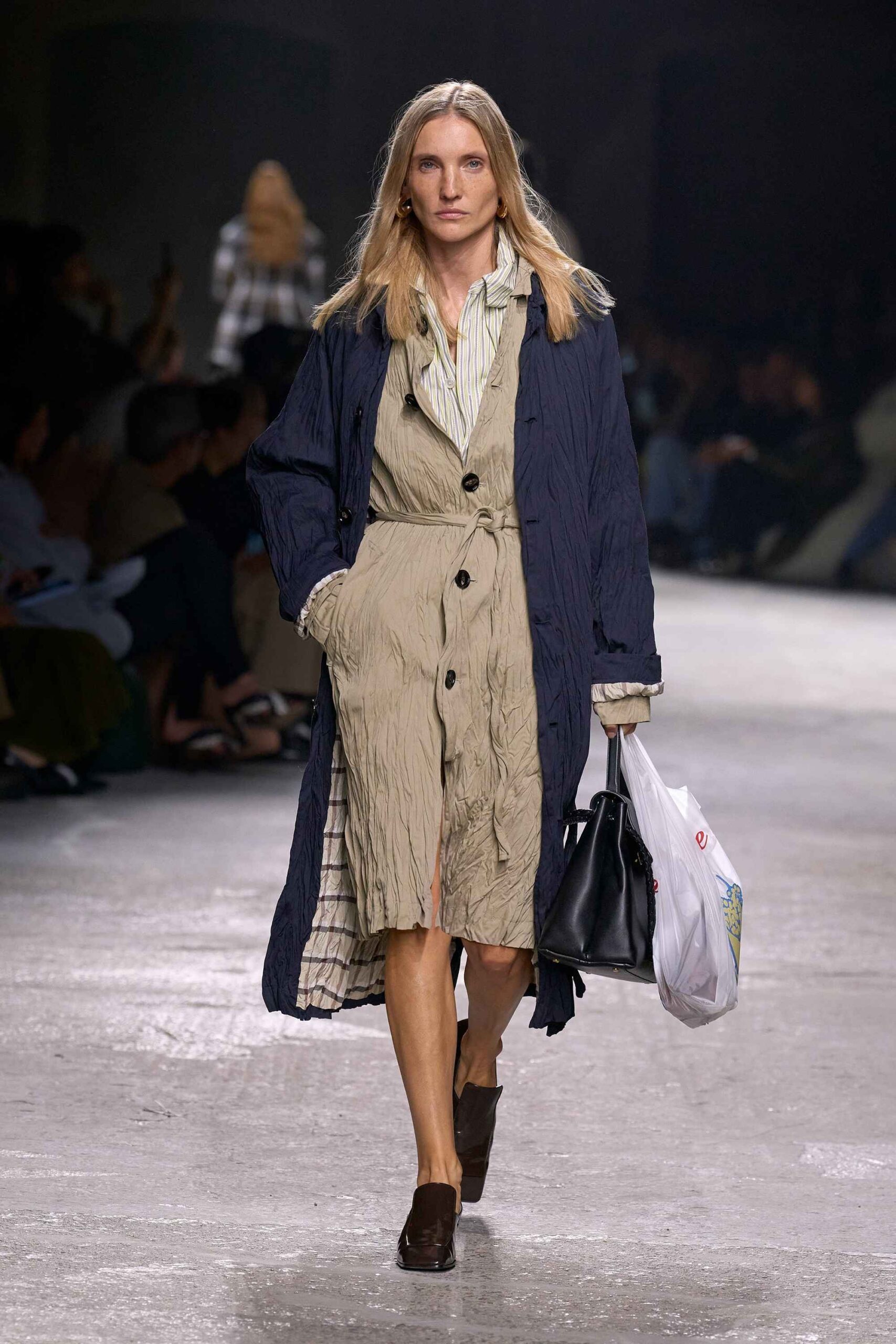 mega-mfw-ss25-bottega-veneta-4_11zon