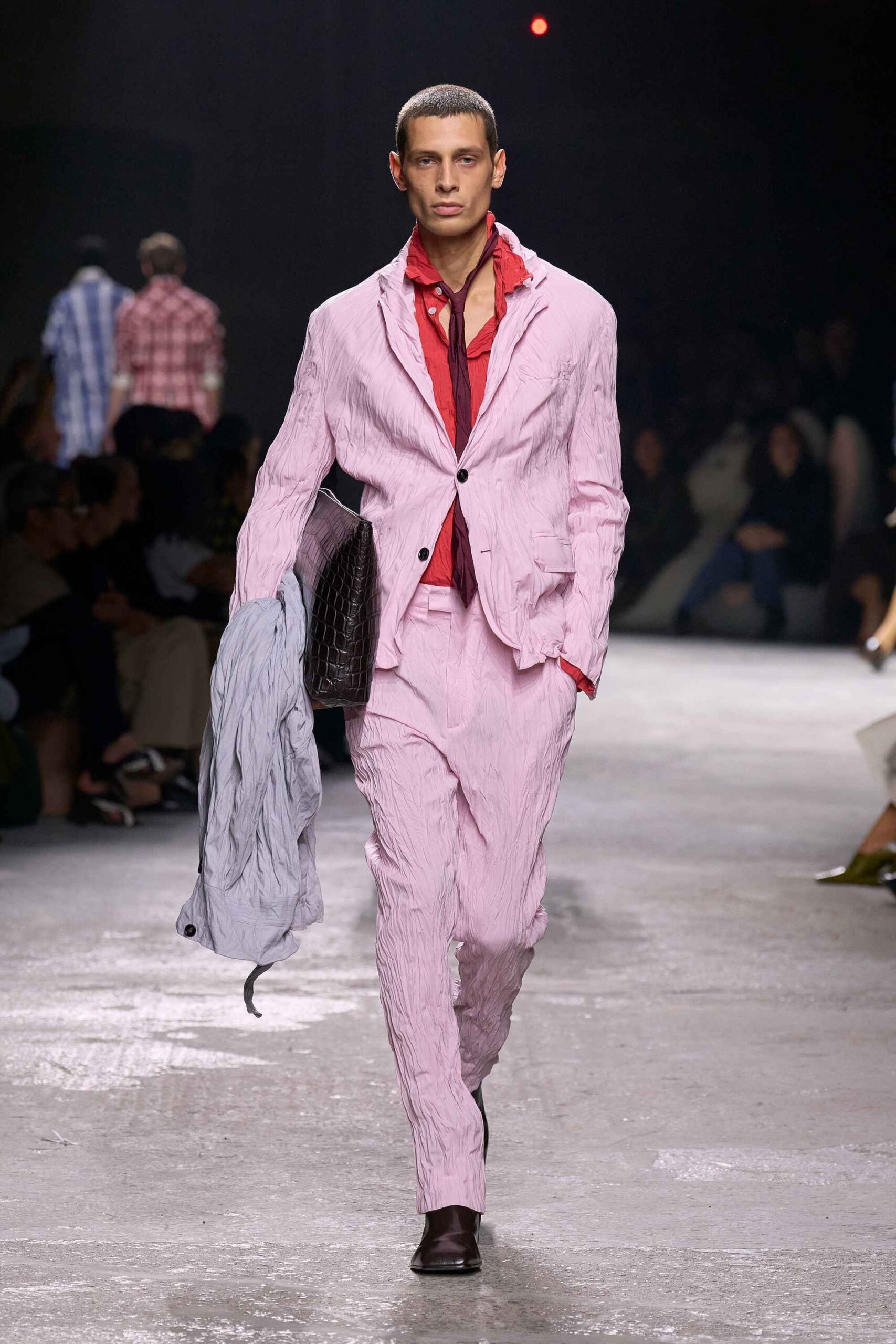 mega-mfw-ss25-bottega-veneta-5_11zon