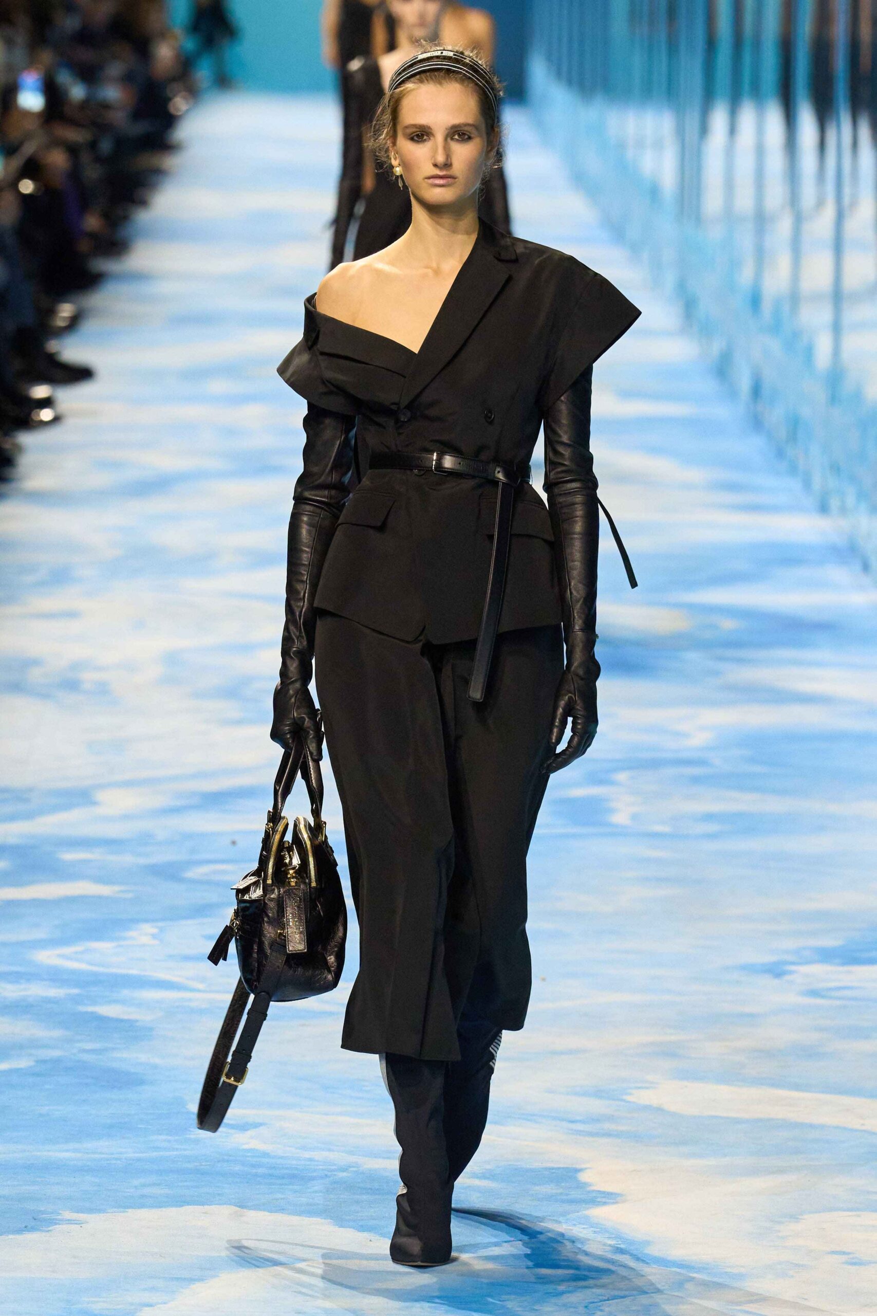 mega-pfw-ss25-dior-2