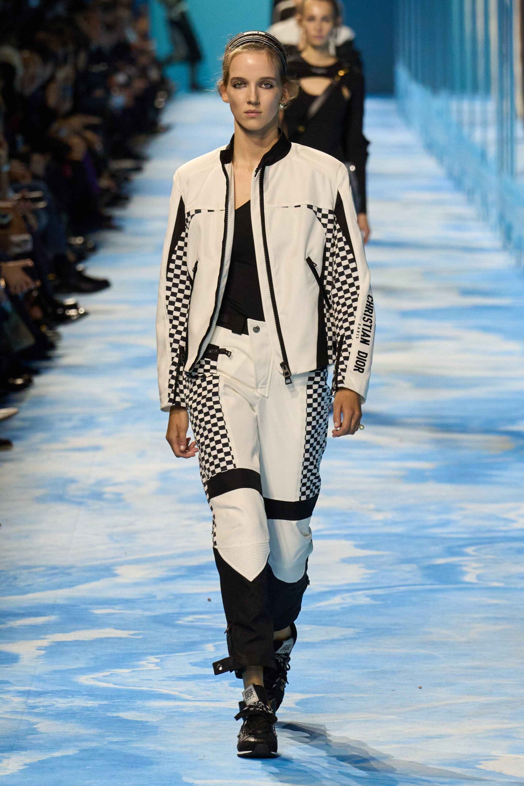mega-pfw-ss25-dior-7