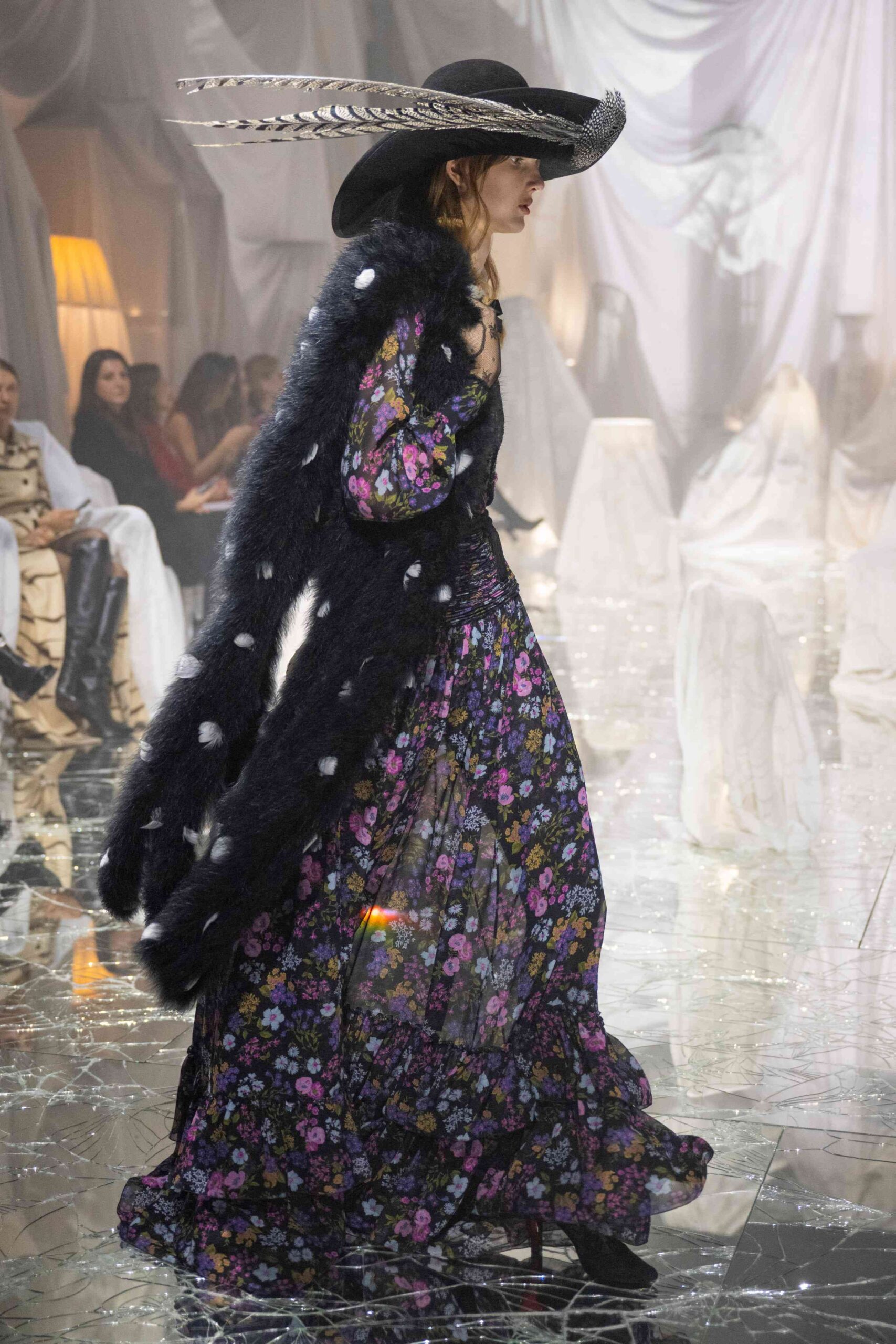 mega-pfw-ss25-valentino-alessandro-michele-12