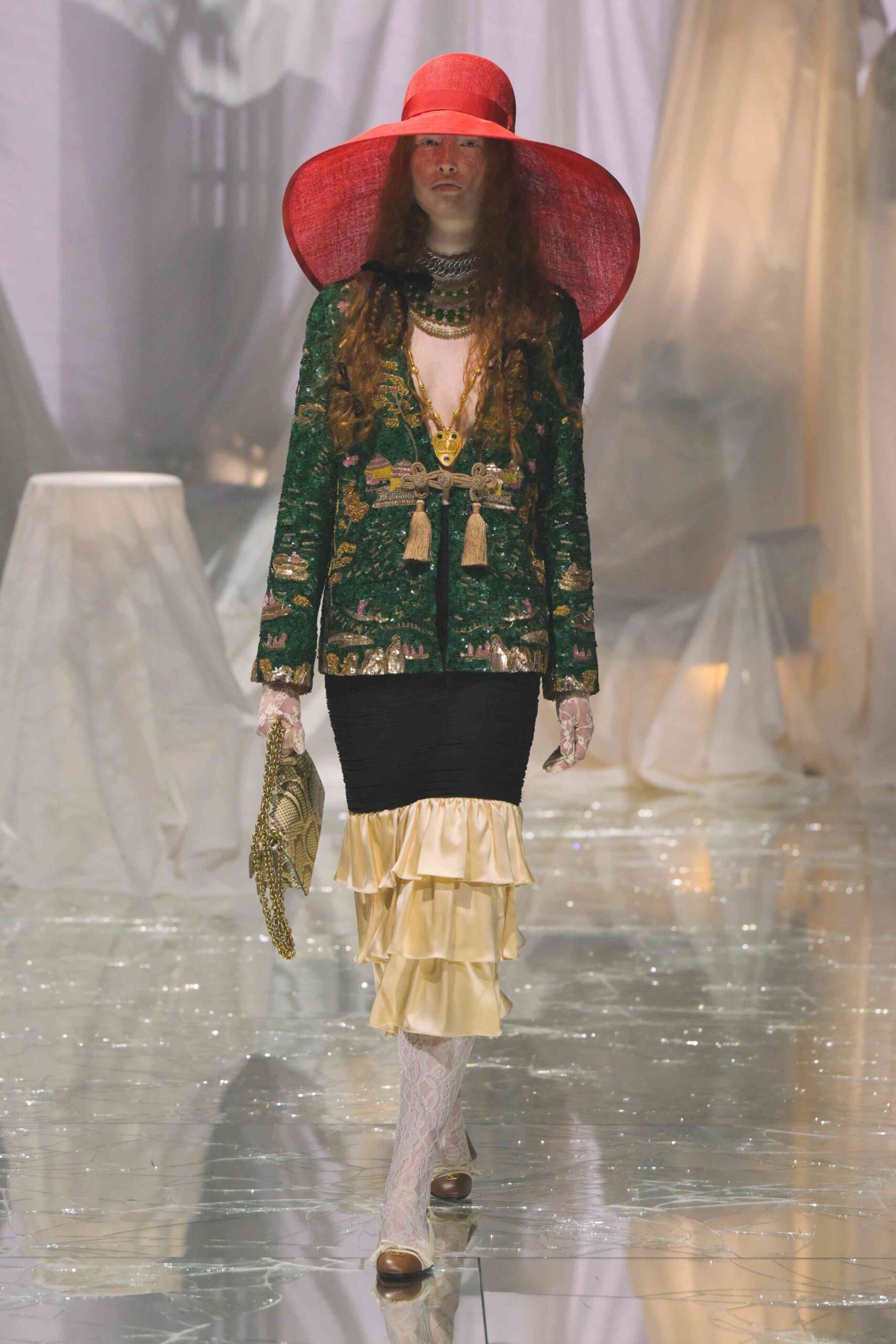 mega-pfw-ss25-valentino-alessandro-michele-5
