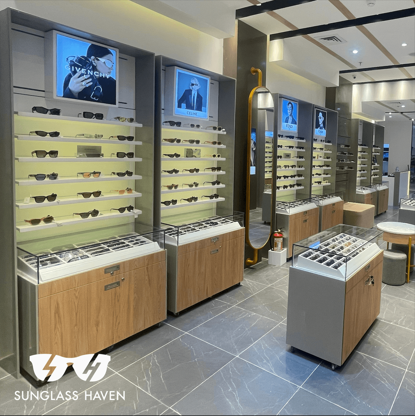 Sunglass Haven in SM Mall of Asia