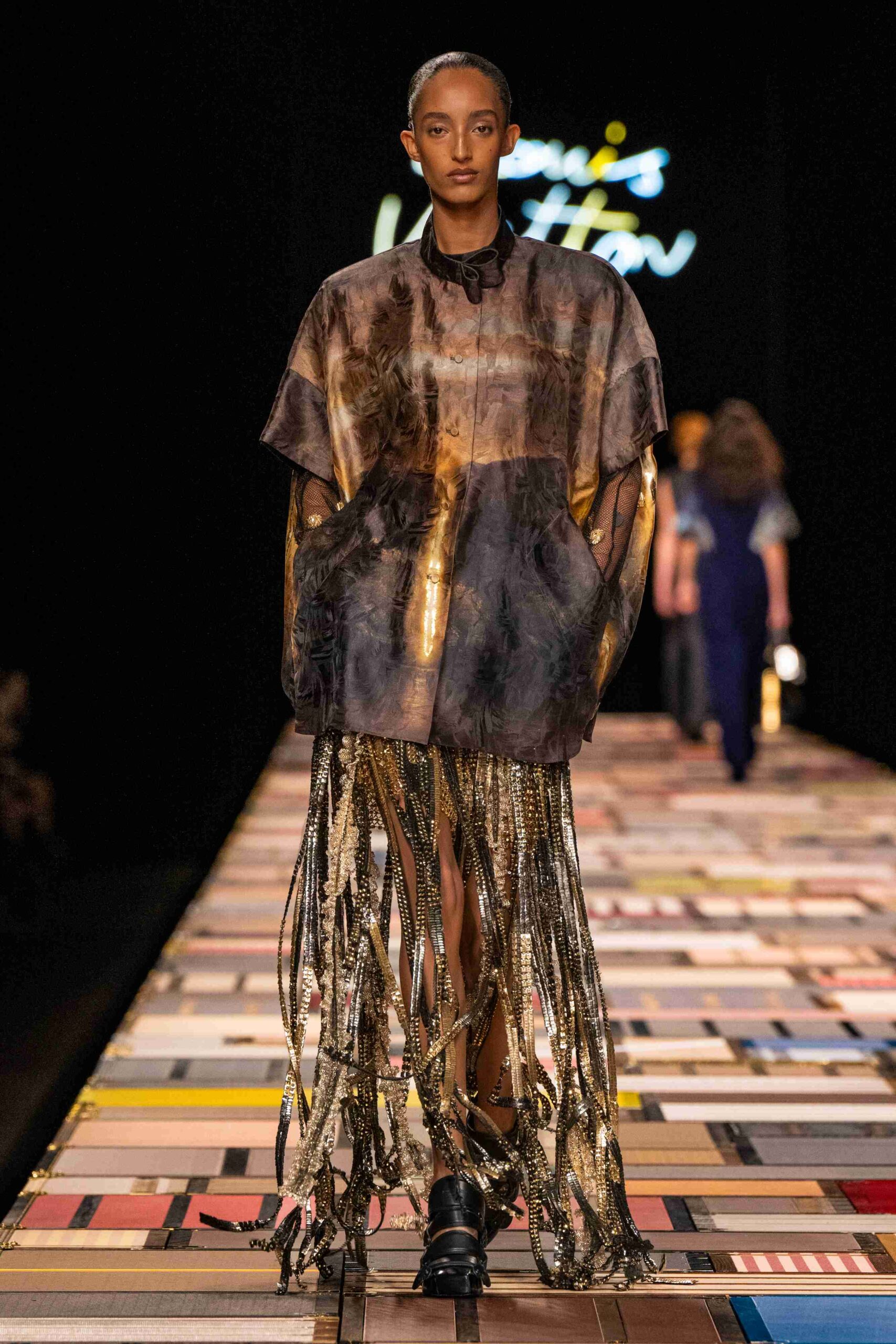 LV_SS25_Look_50_11zon