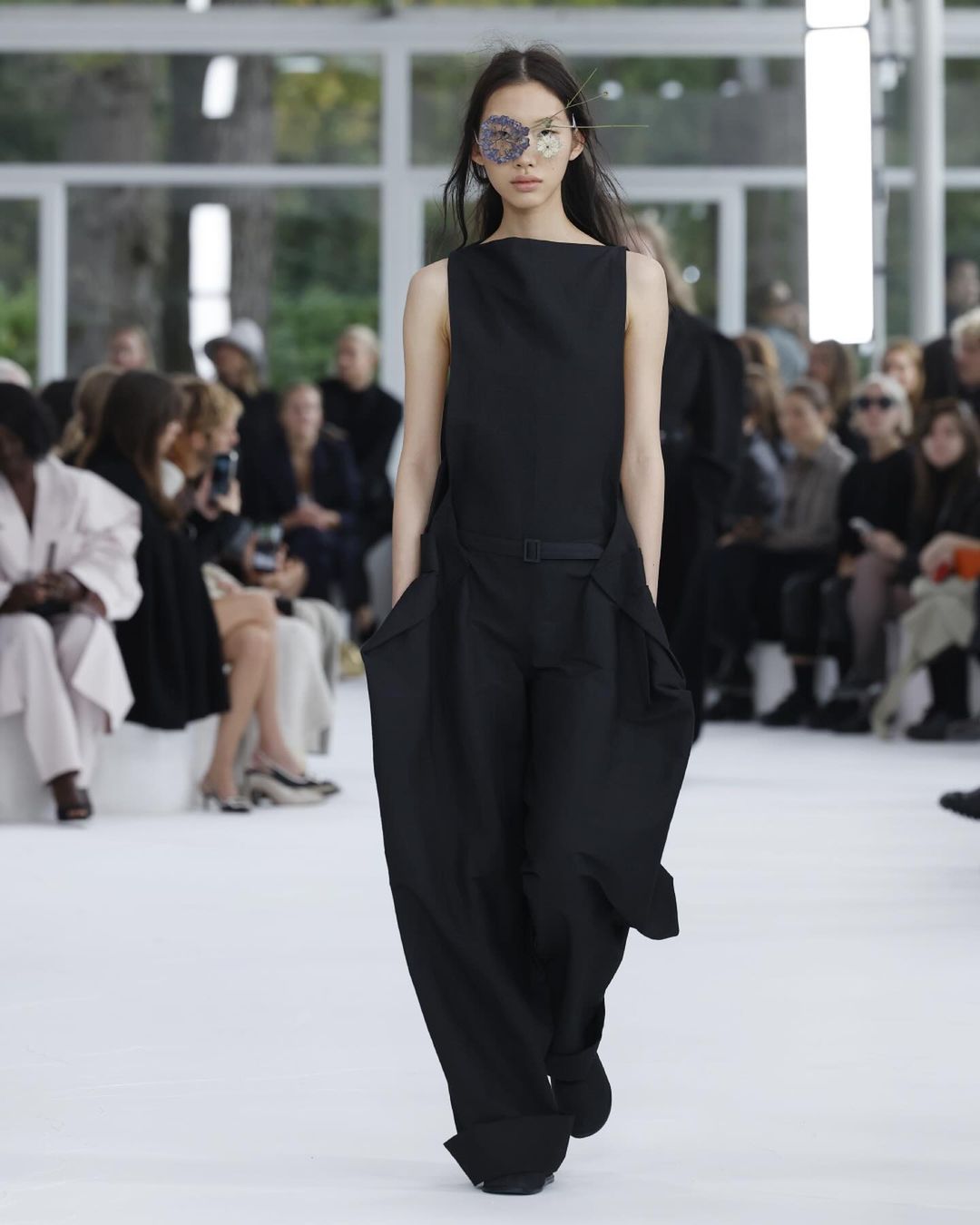 isseymiyake-pfw-ss25-1