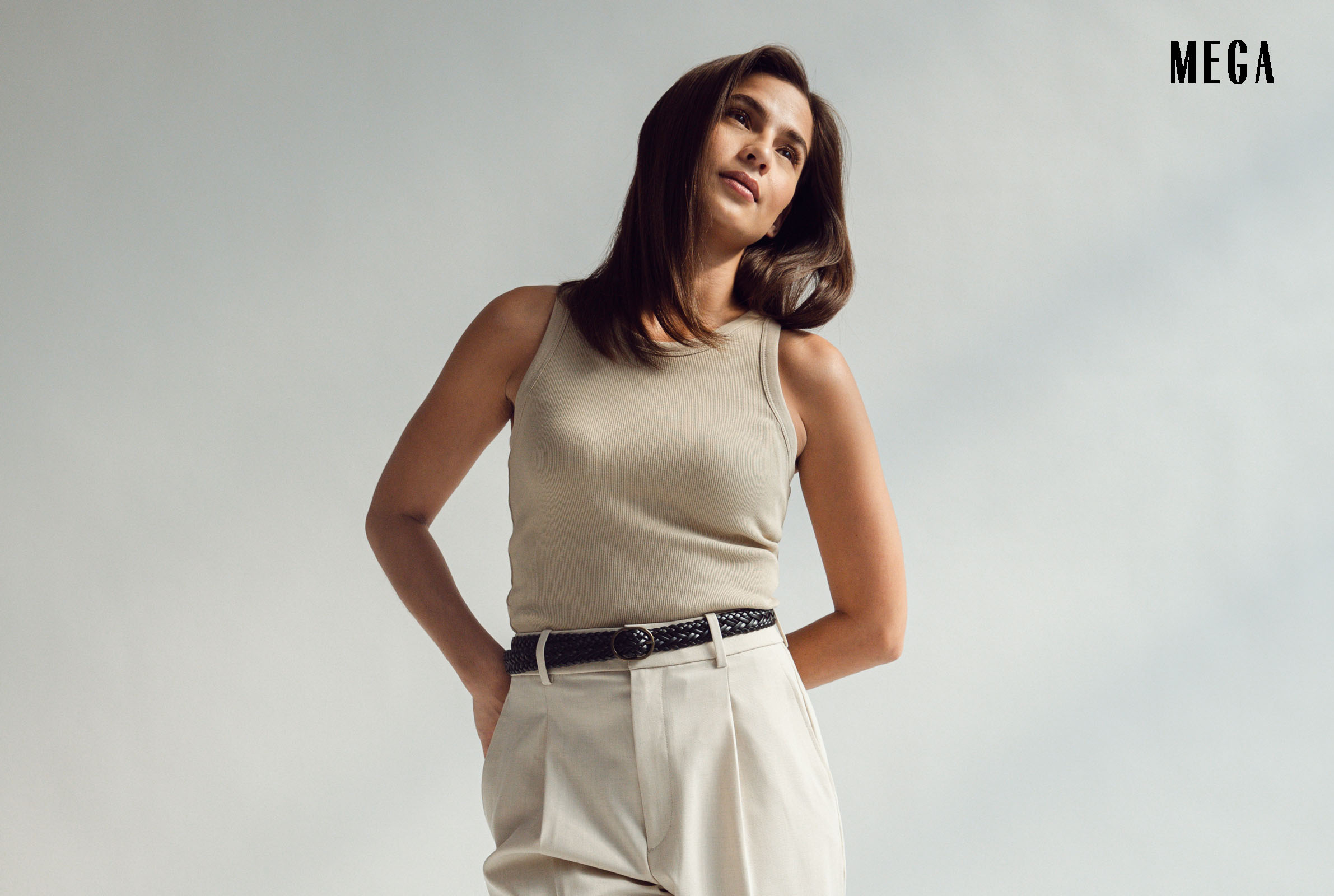 Jasmine-Curtis Smith wearing the Uniqlo American Sleeve Cropped Bra Sleeveless Top