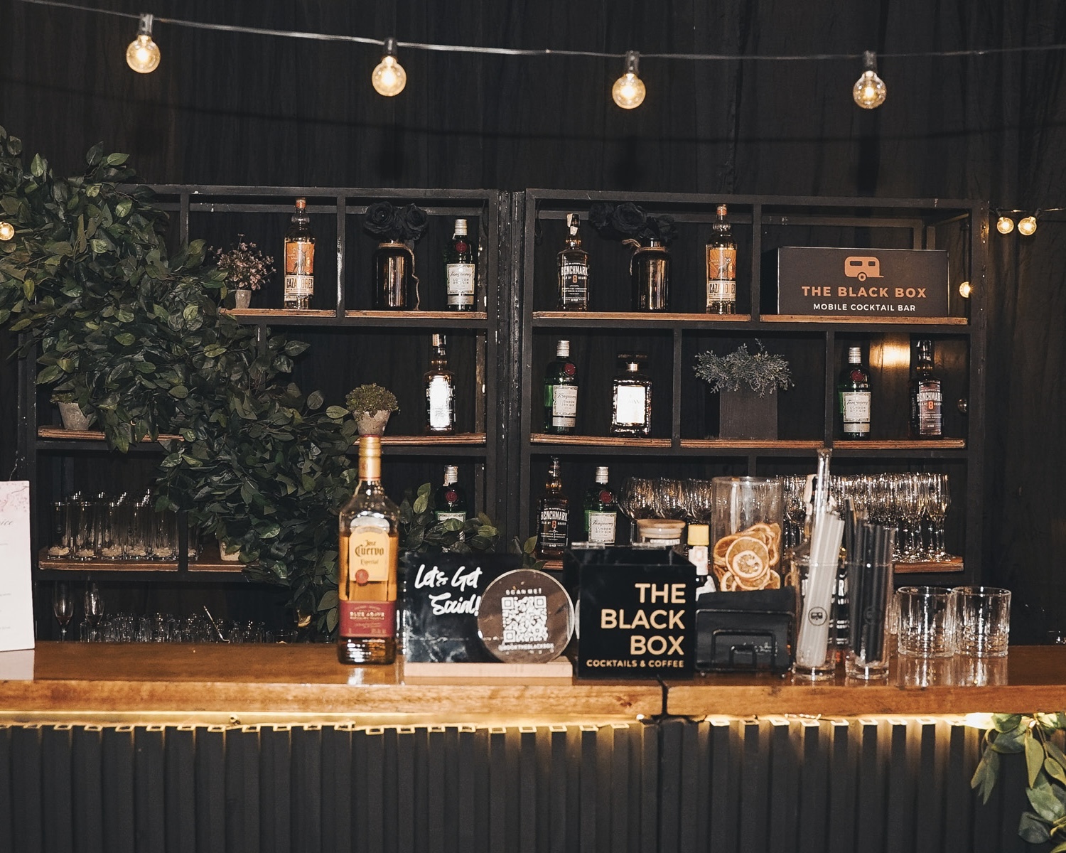With the convenience of mobile bars, booking Black Box for your Christmas party means you’re not just getting quality beverages but a unique mobile bar experience for everyone.