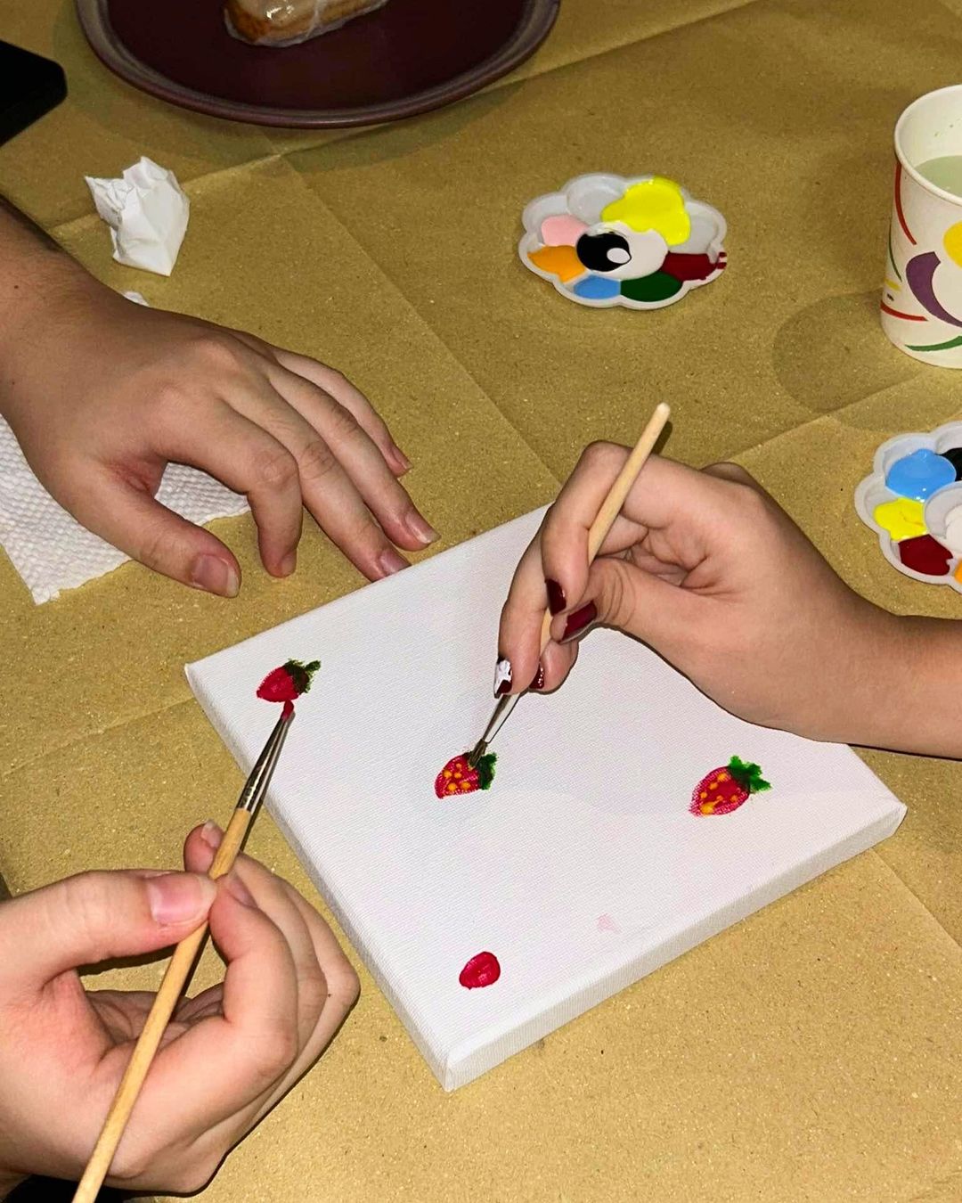 The Sunny Side Club hosting Lover's Night with an art session sapphic wlw 