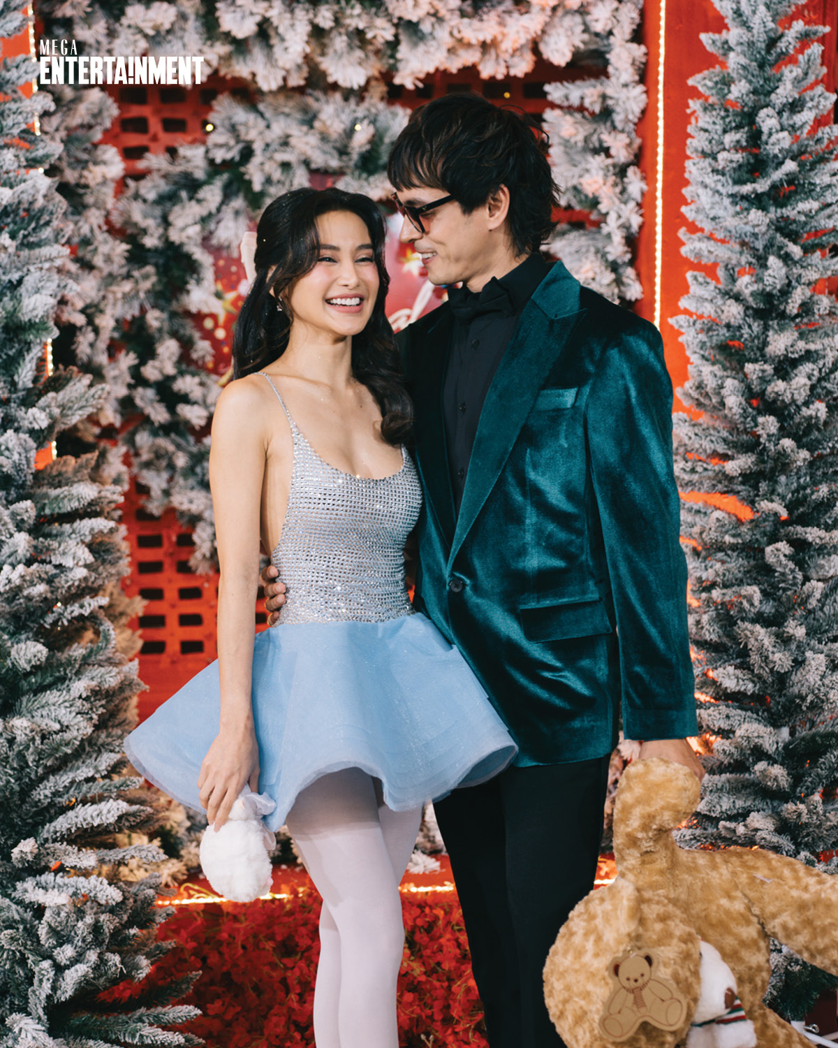 Couple Chienna Filomeno in a whimsical silver and blue ballerina dress and Jake Cuenca in a velvet, dark green coat. Chie Star Magical Christmas Ball