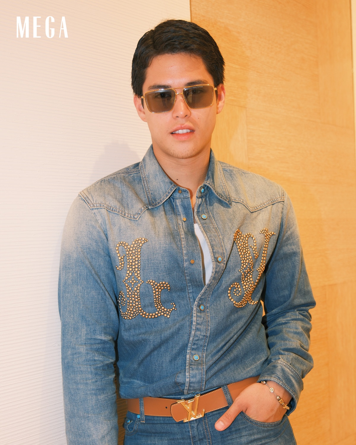 Kyle Echarri