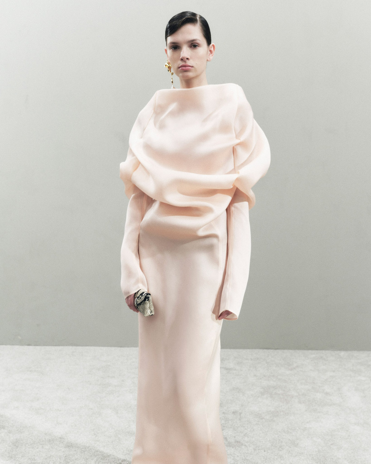 volume shape resort trend fashion khaite
