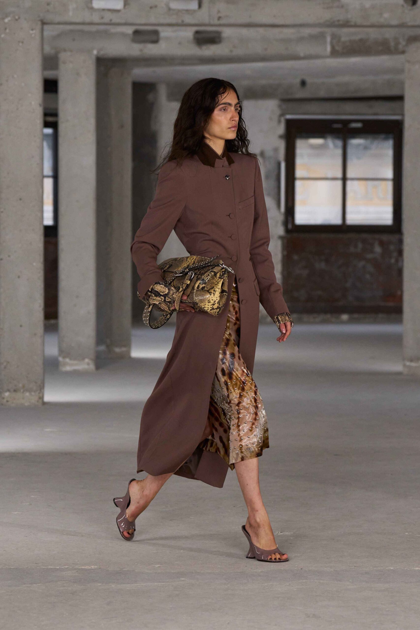 PANTONE Color of the year 2025 mocha mousse brown fashion